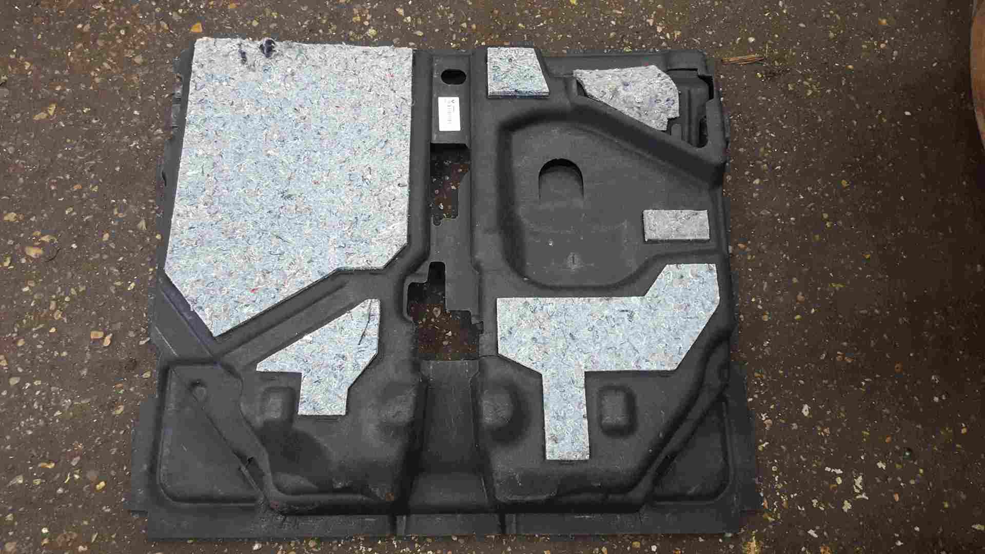 Thumb 2 Renault Grand Scenic MK3 2009-2013 Boot Rear Carpet 849020033R