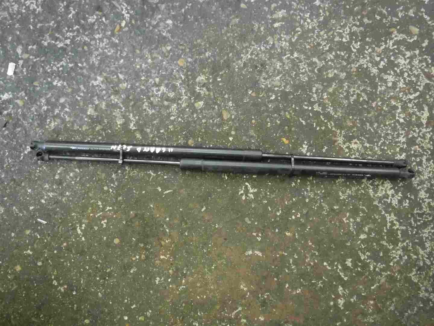 Renault Grand Scenic MK3 2009-2016 Boot Tailgate Gas Struts