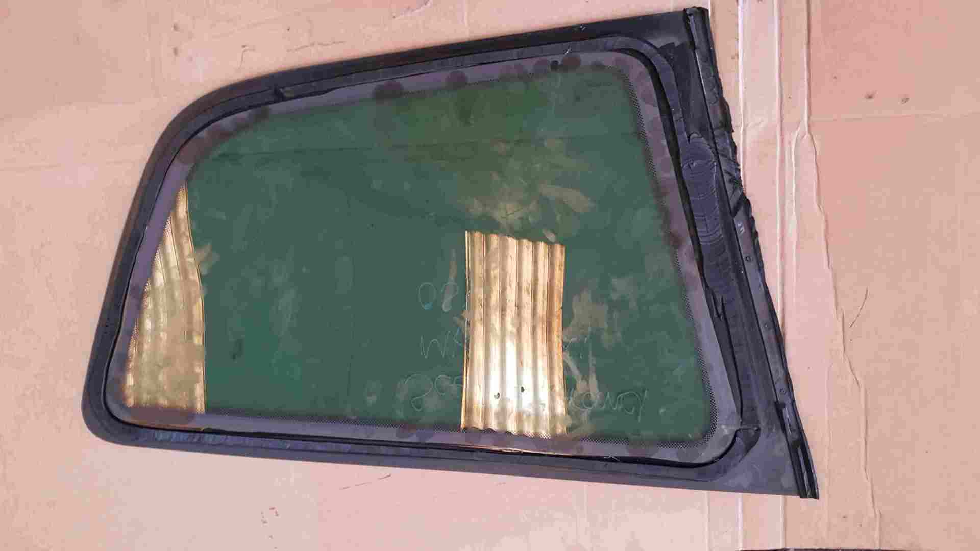 Thumb 2 Renault Grand Scenic MK3 2009-2016 Drivers OSR Rear Boot Glass Quarter Window