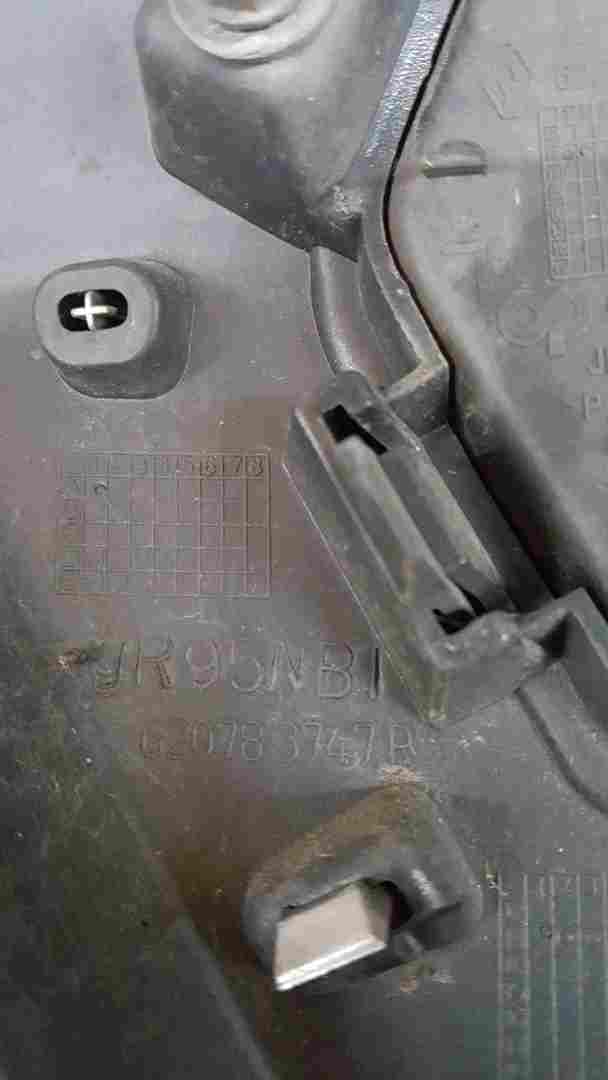 Thumb 2 Renault Grand Scenic MK3 2013-2016 Front Upper Grill Black Diamond Badge