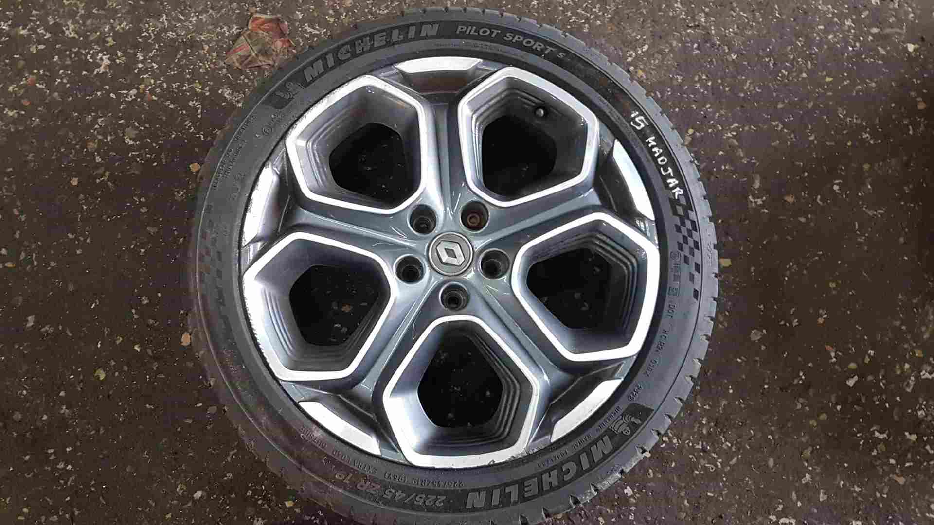 Thumb 2 Renault Kadjar 2015-2018 APPOLLO Alloy Wheel + Michelin 225 45 19 403007598r 4/5