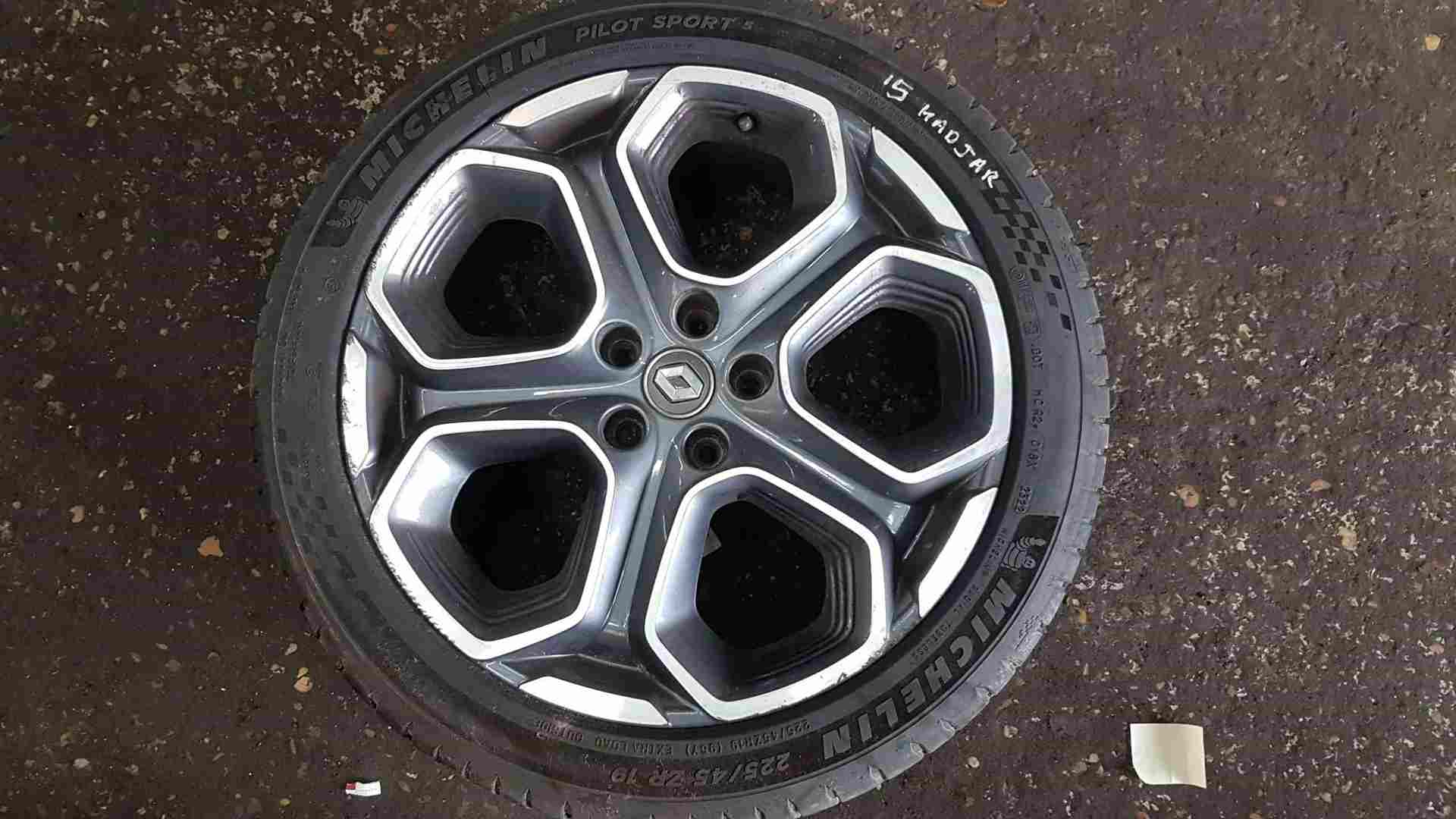 Thumb 8 Renault Kadjar 2015-2018 APPOLLO Alloy Wheel + Michelin 225 45 19 403007598r 4/5