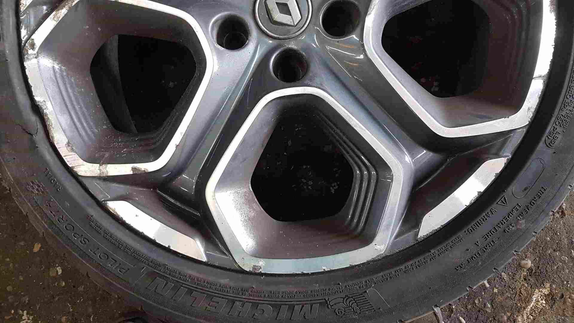 Thumb 3 Renault Kadjar 2015-2018 APPOLLO Alloy Wheel 403007598r 2/5