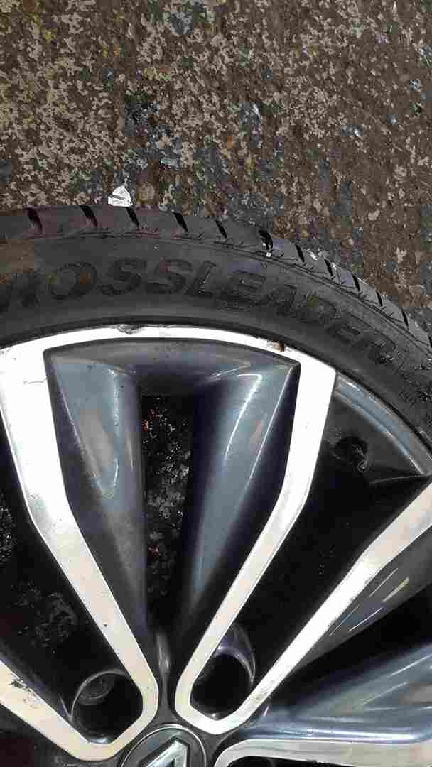 Thumb 3 Renault Kadjar 2015-2018 Alloy Wheel 17inch 403009098R