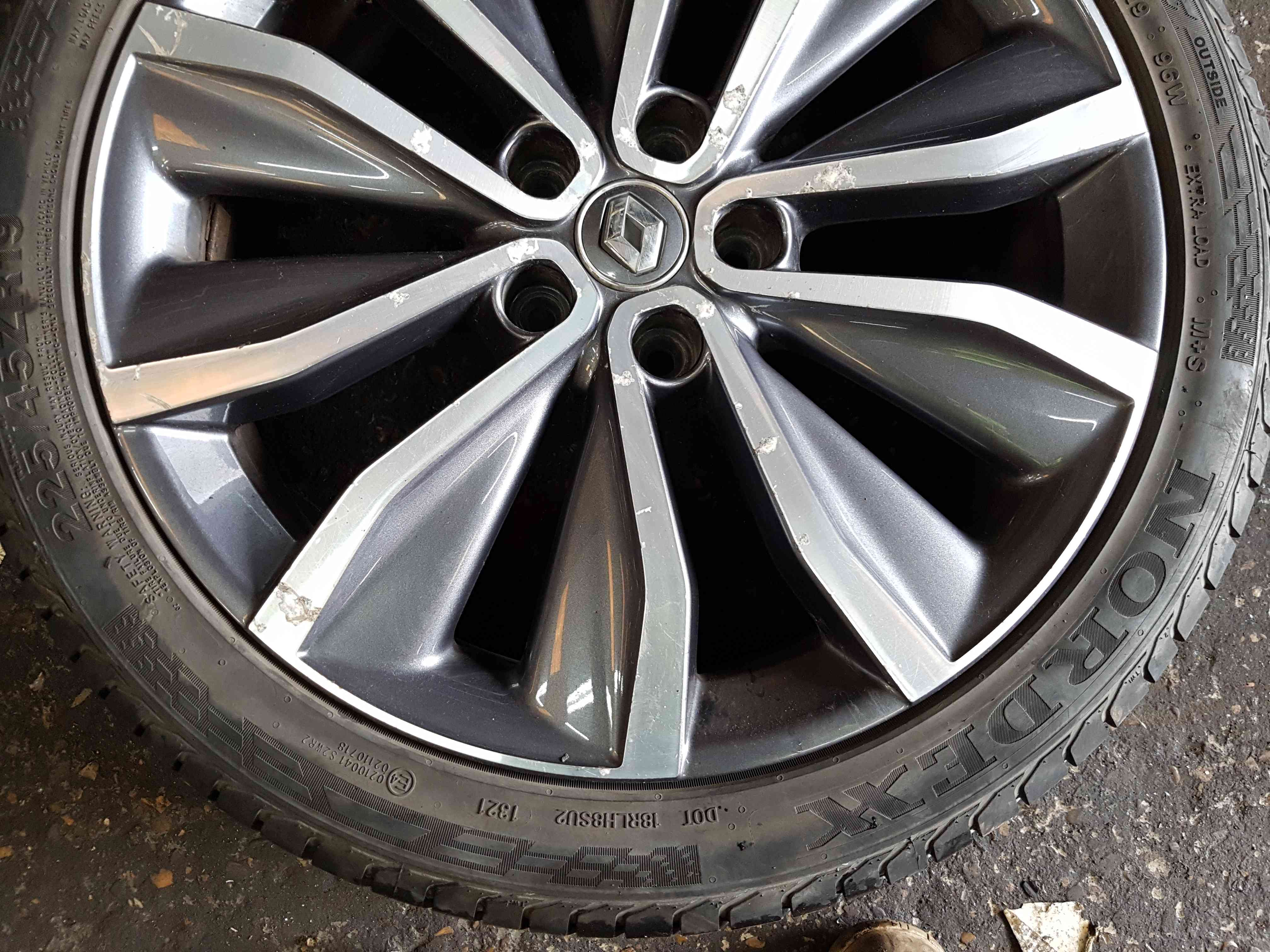 Thumb 3 Renault Kadjar 2015-2018 Alloy Wheel 19Inch 225 45 19 403009098R 3/5 Diamond CUT