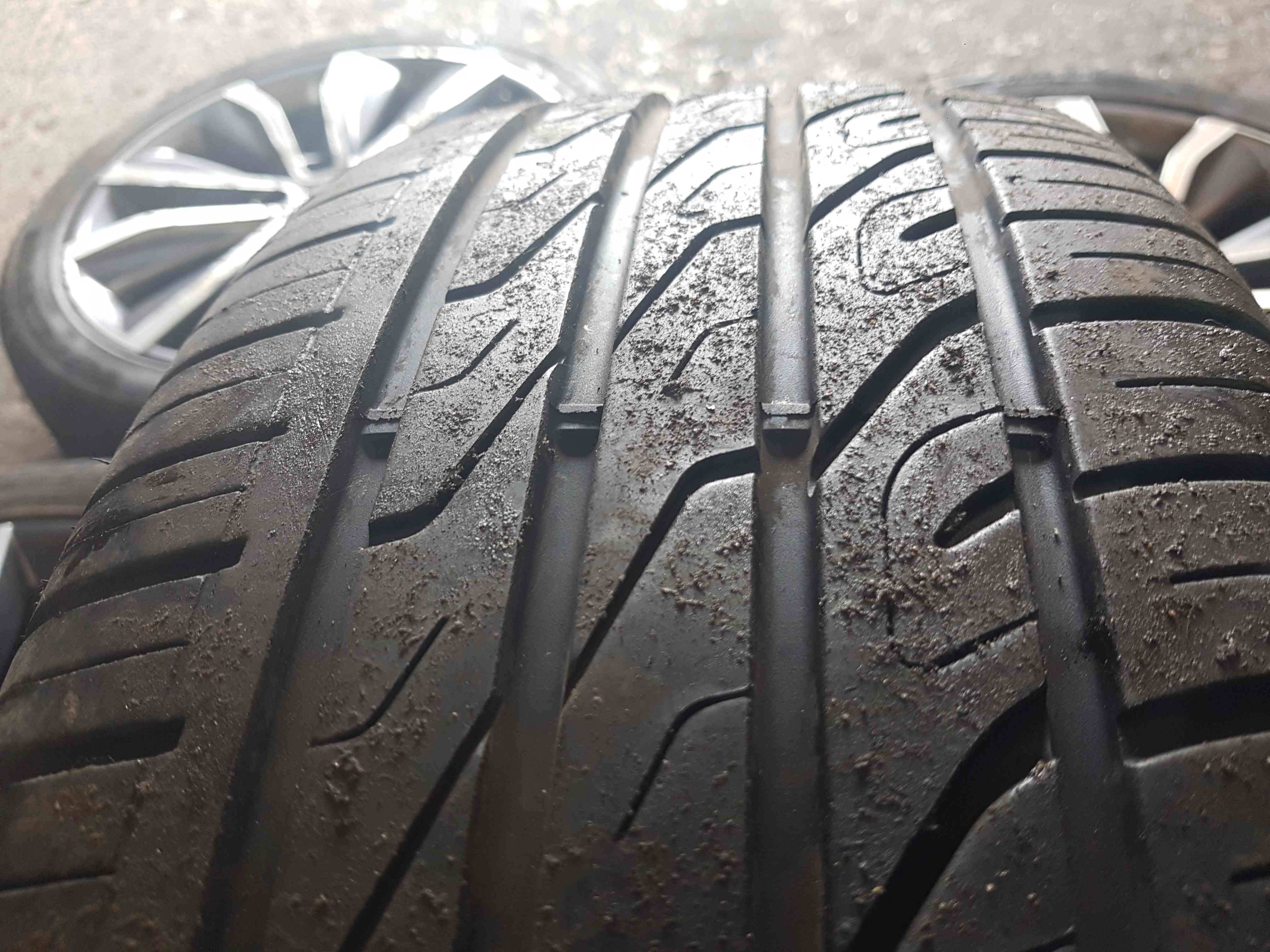Thumb 6 Renault Kadjar 2015-2018 Alloy Wheel 19inch 225 45 19 403009098R 3/5