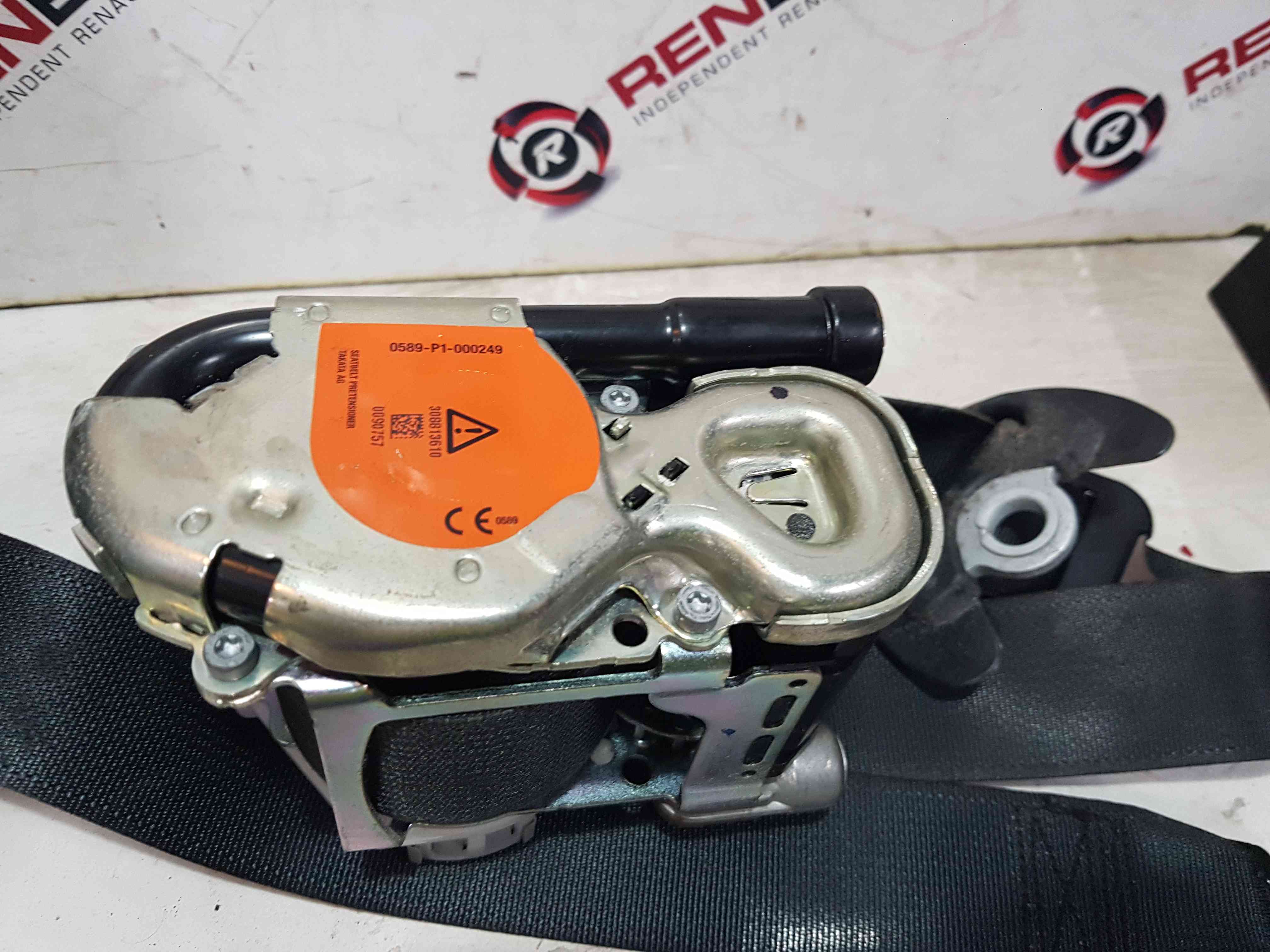 Thumb 7 Renault Kadjar 2015-2018 Driver OSF Front Seat Belt PRE Tensioner
