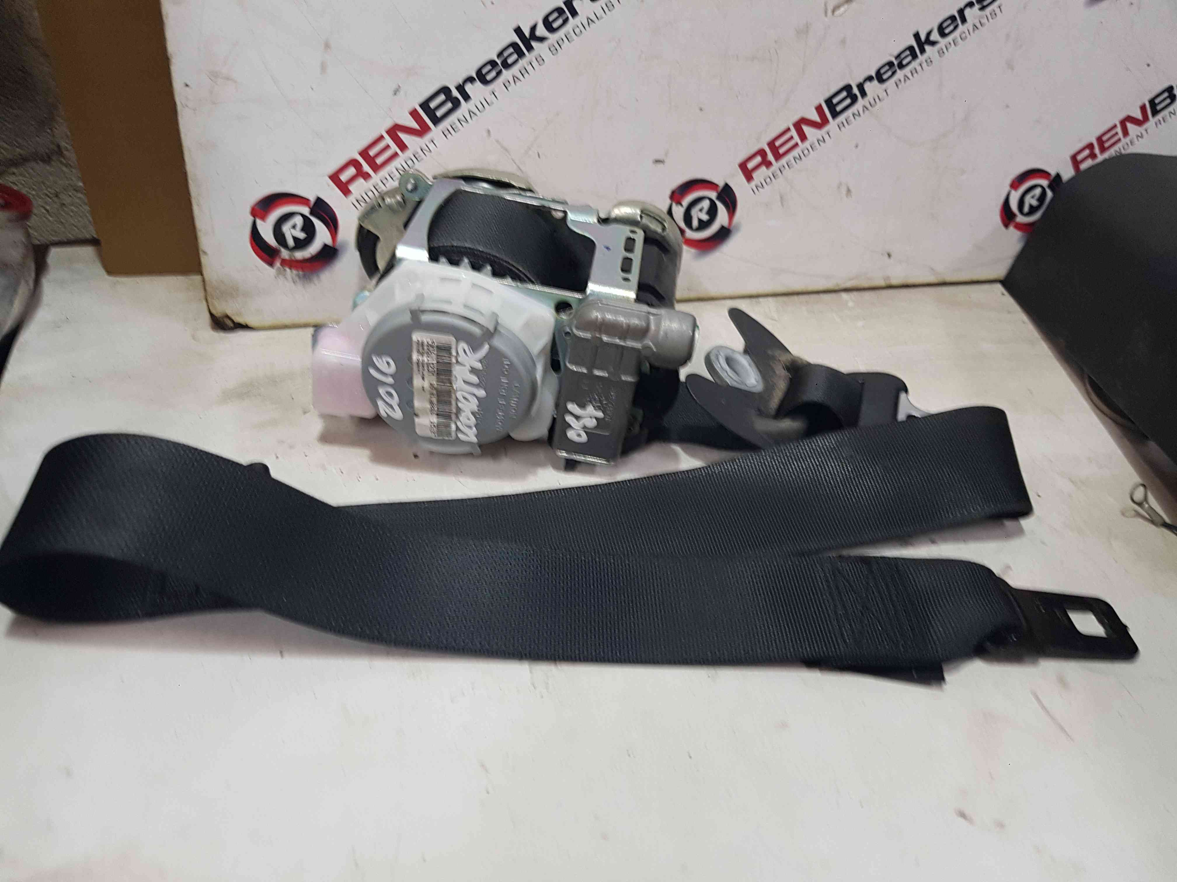 Renault Kadjar 2015-2018 Driver OSF Front Seat Belt PRE Tensioner