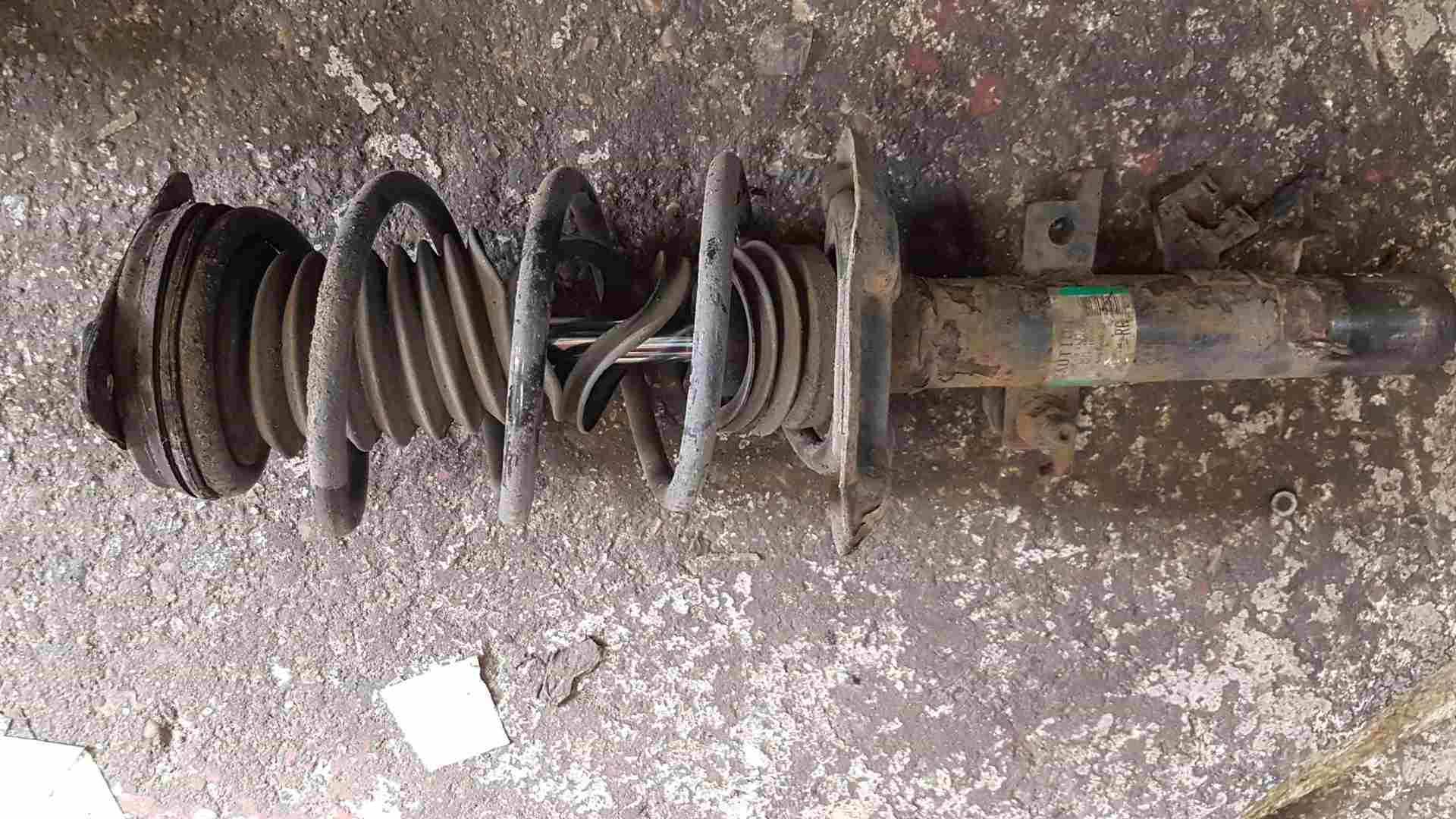 Thumb 3 Renault Kadjar 2015-2018 Drivers OSF Front LEG Spring Suspension 