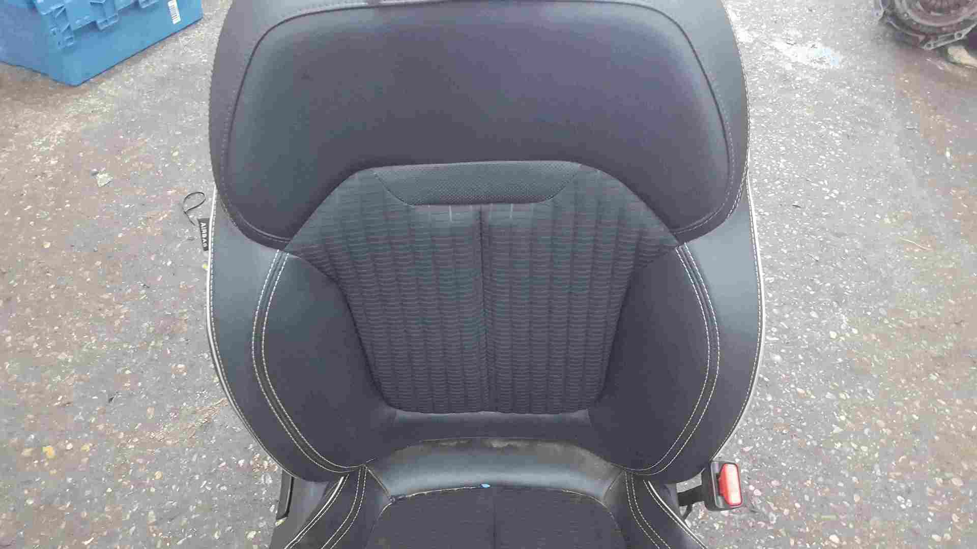 Thumb 8 Renault Kadjar 2015-2018 Drivers OSF Front Seat Chair