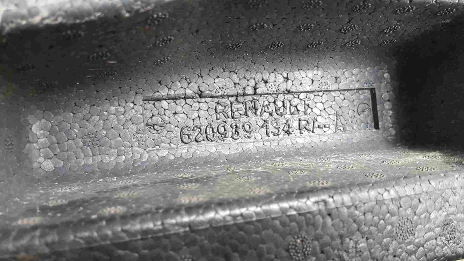 Thumb 3 Renault Kadjar 2015-2018 Front Bumper Foam Insert 620939134R