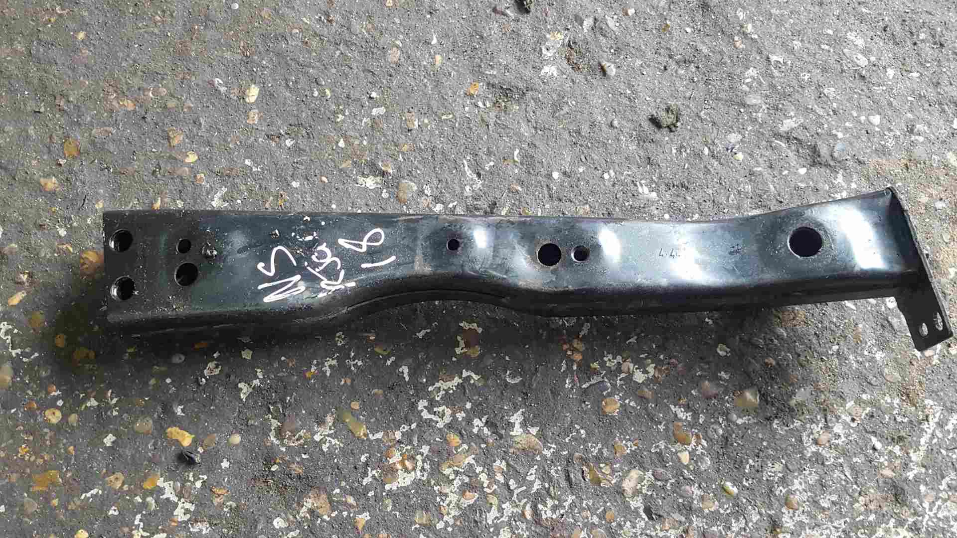 Thumb 2 Renault Kadjar 2015-2018 Passenger NSF Front Bumper Reinforcement Bracket