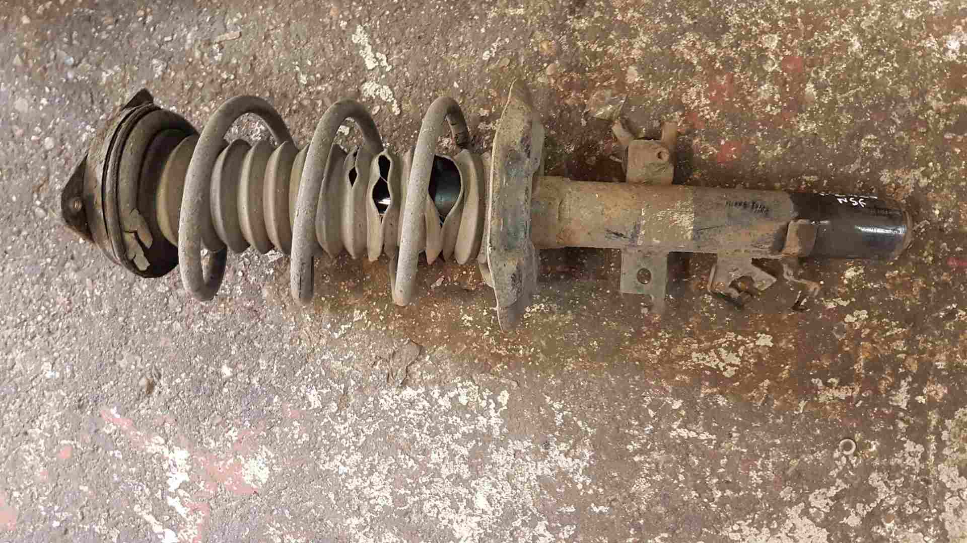 Renault Kadjar 2015-2018 Passenger NSF Front LEG Spring Suspension 1.2 tce