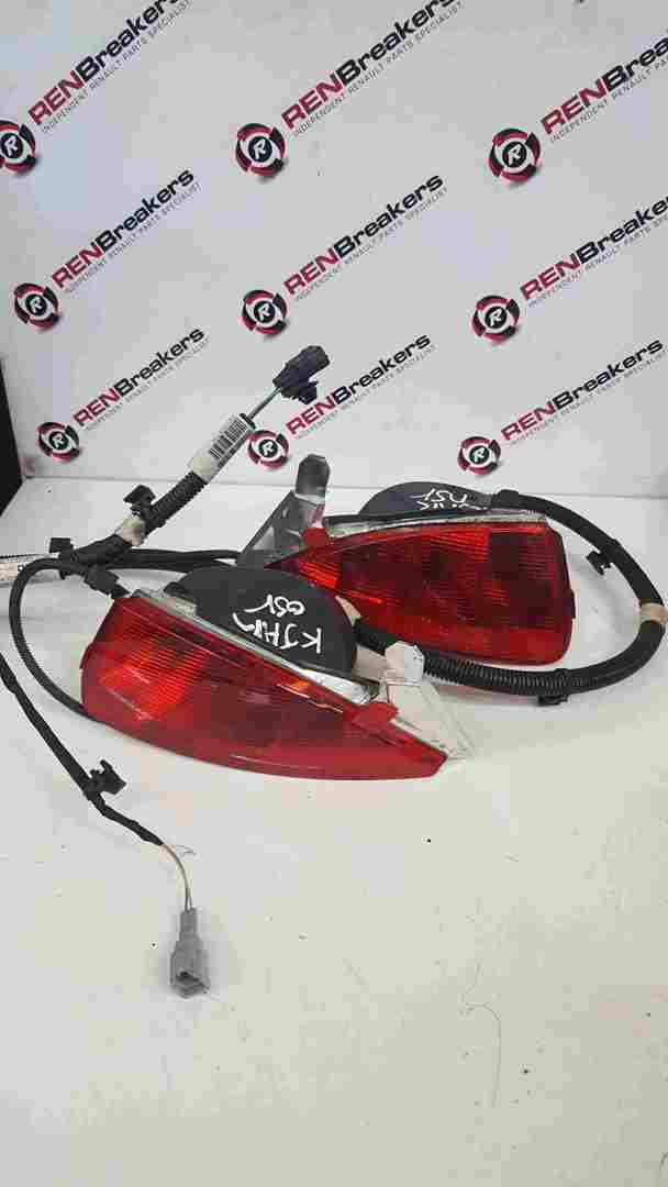 Thumb 2 Renault Kadjar 2015-2018 Passengers Drivers Rear Fog Lights + Wiring