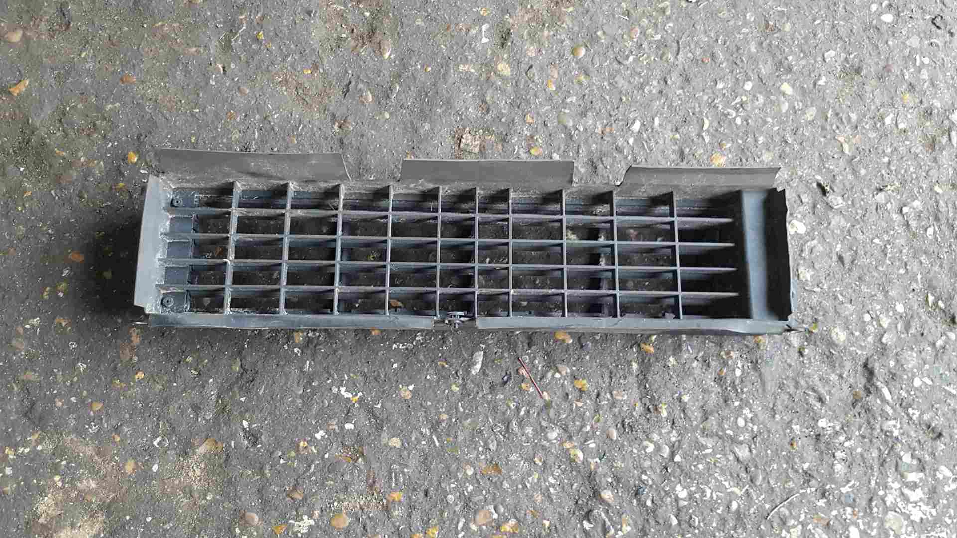 Renault Kadjar 2015-2018 Radiator Air Duct Guide Grill 623224EA0B