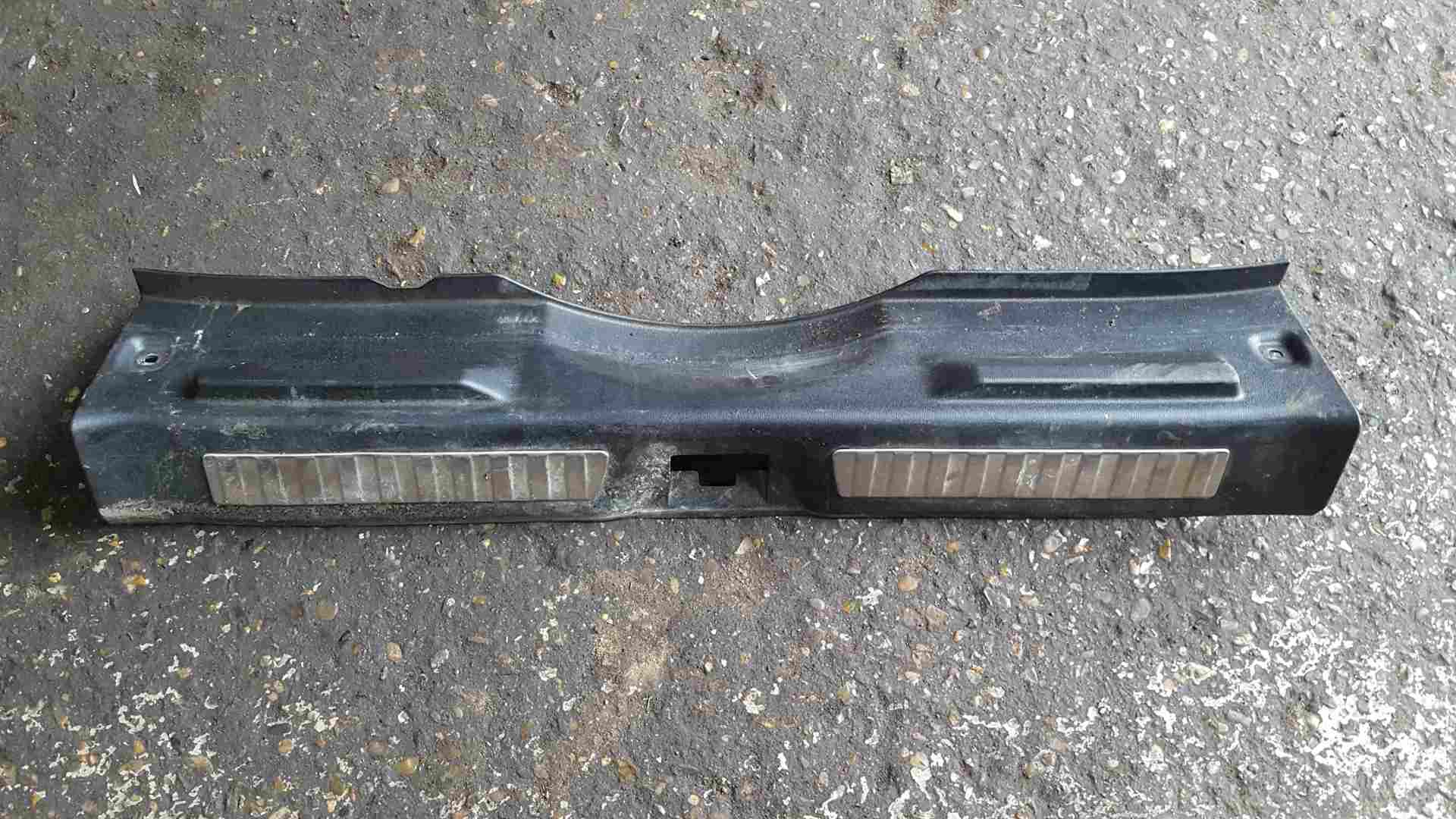 Renault Kadjar 2015-2018 Rear Boot Trim Plastic Insert 156088160