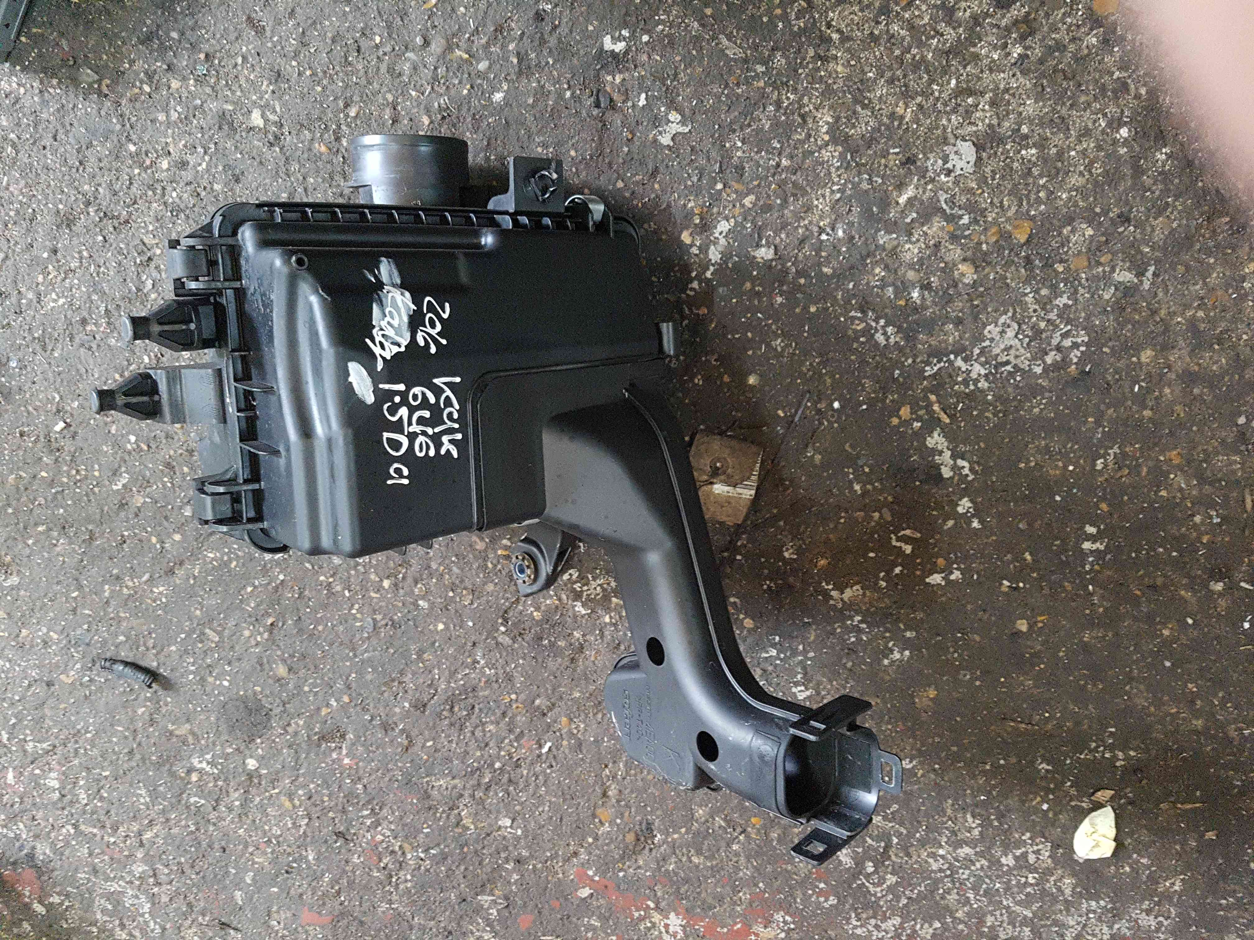 Thumb 2 Renault Kadjar 2015-2021 1.5 DCI Airbox Filter Housing K9K 646