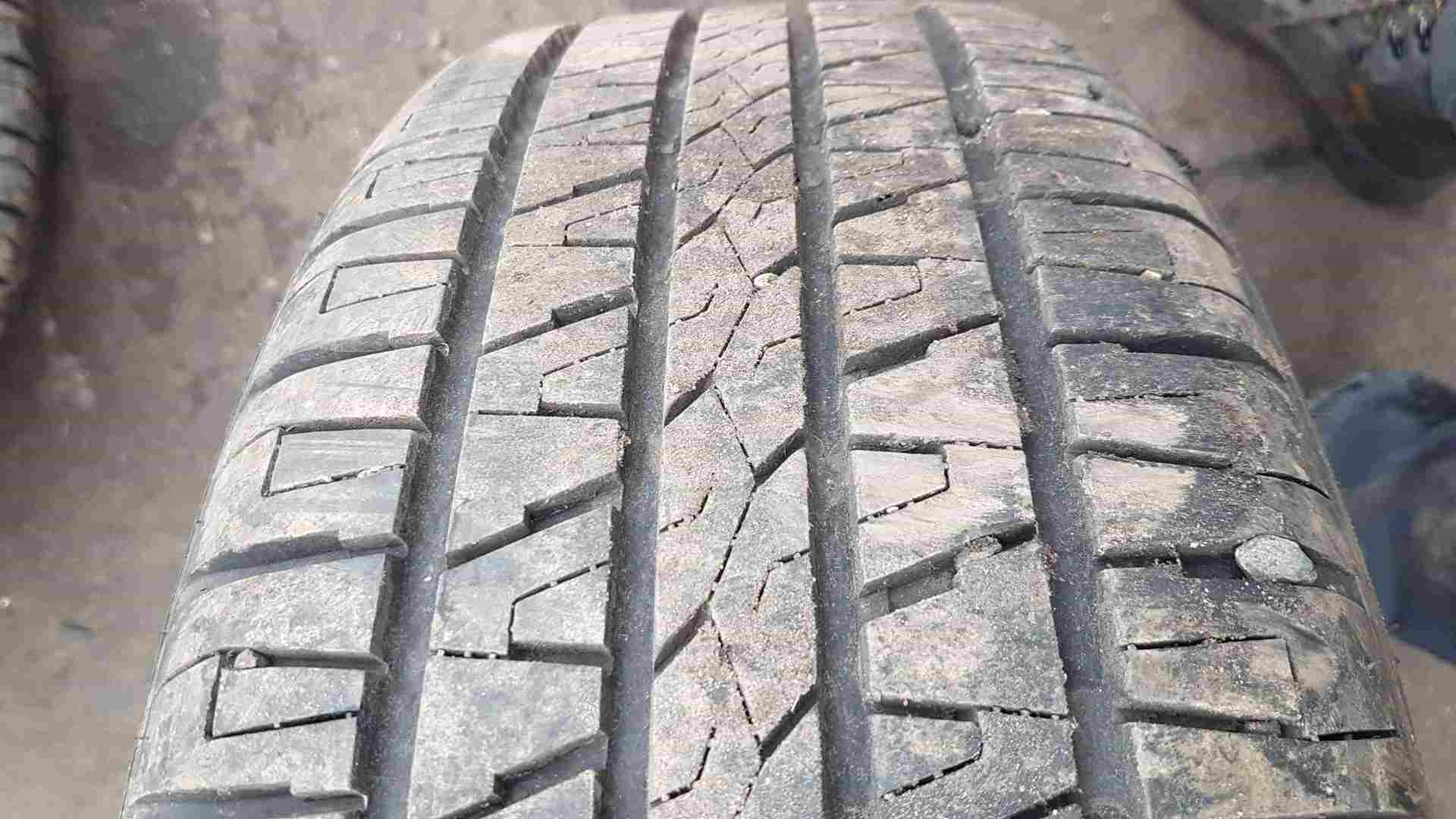 Thumb 7 Renault Kadjar 2015-2021 Aquila Alloy Wheel 17Inch 403004770R 4/5