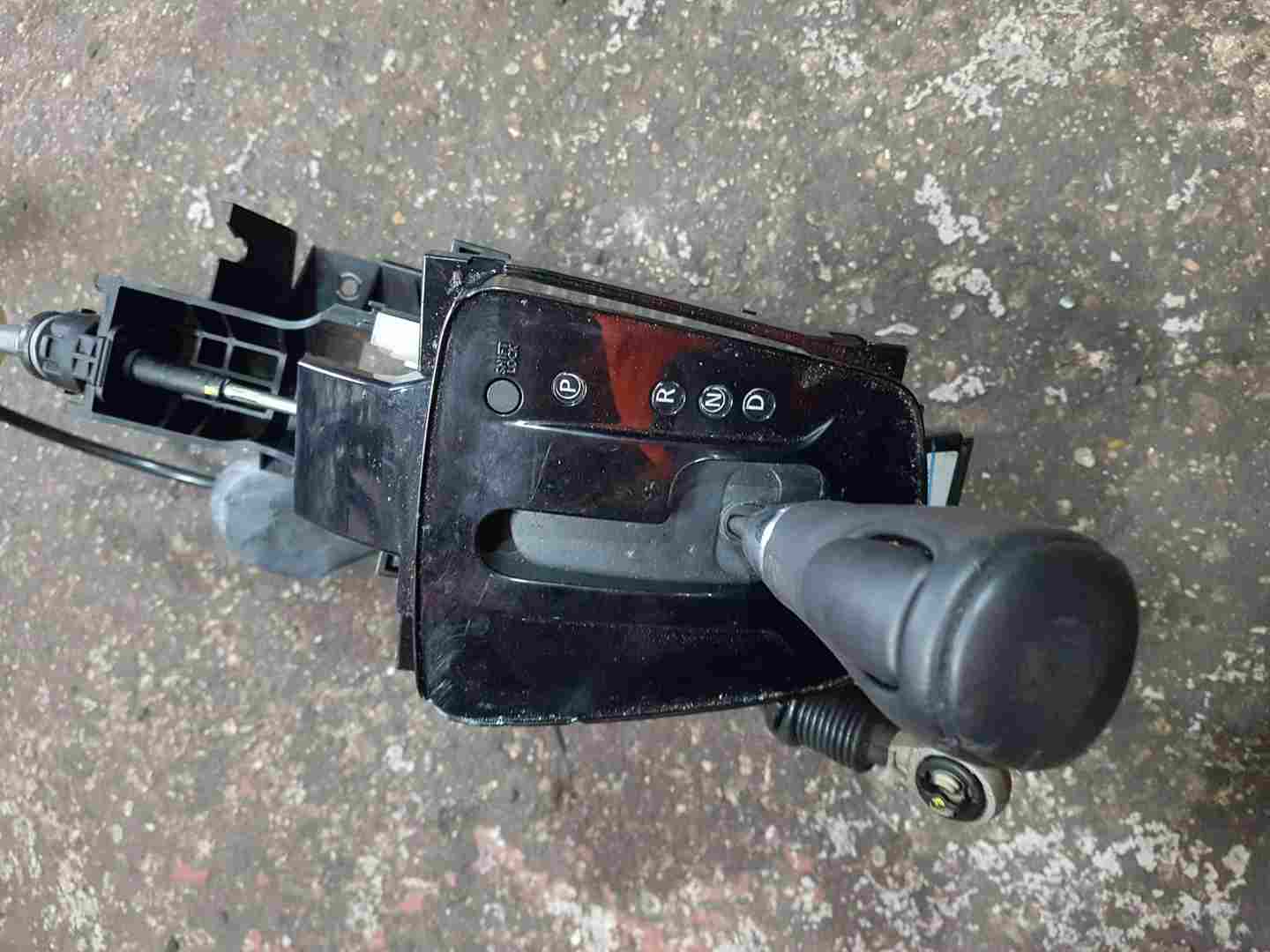 Thumb 2 Renault Kadjar 2015-2021 Automatic Gearstick Mechanism Shifter Cable