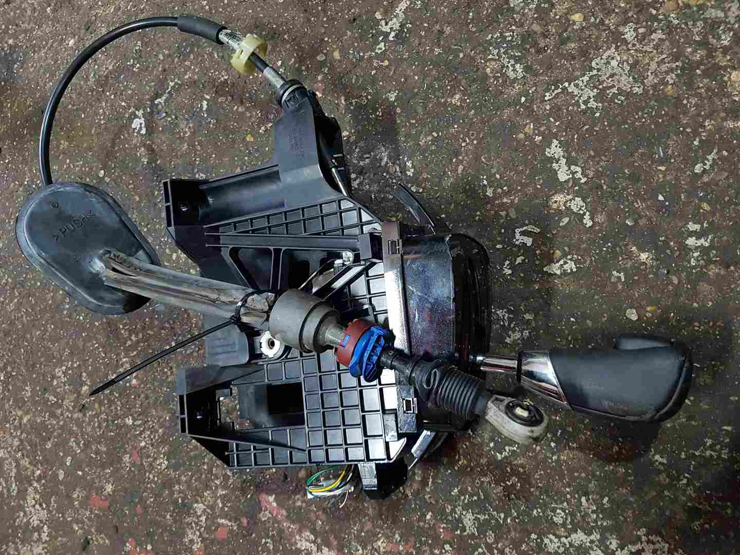 Renault Kadjar 2015-2021 Automatic Gearstick Mechanism Shifter Cable
