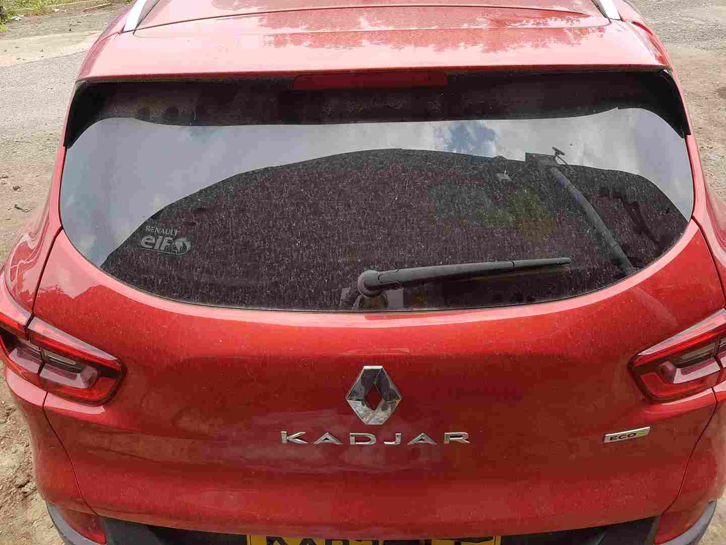 Thumb 6 Renault Kadjar 2015-2021 Boot Lid Tail Gate Tennp Red some damage on spoiler