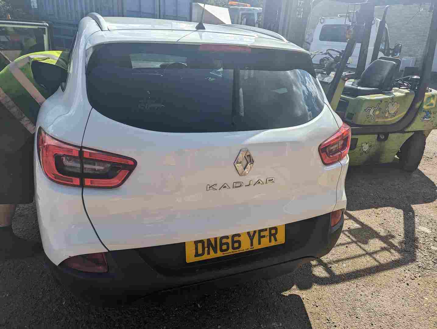 Thumb 2 Renault Kadjar 2015-2021 Boot Tailgate White Ov369