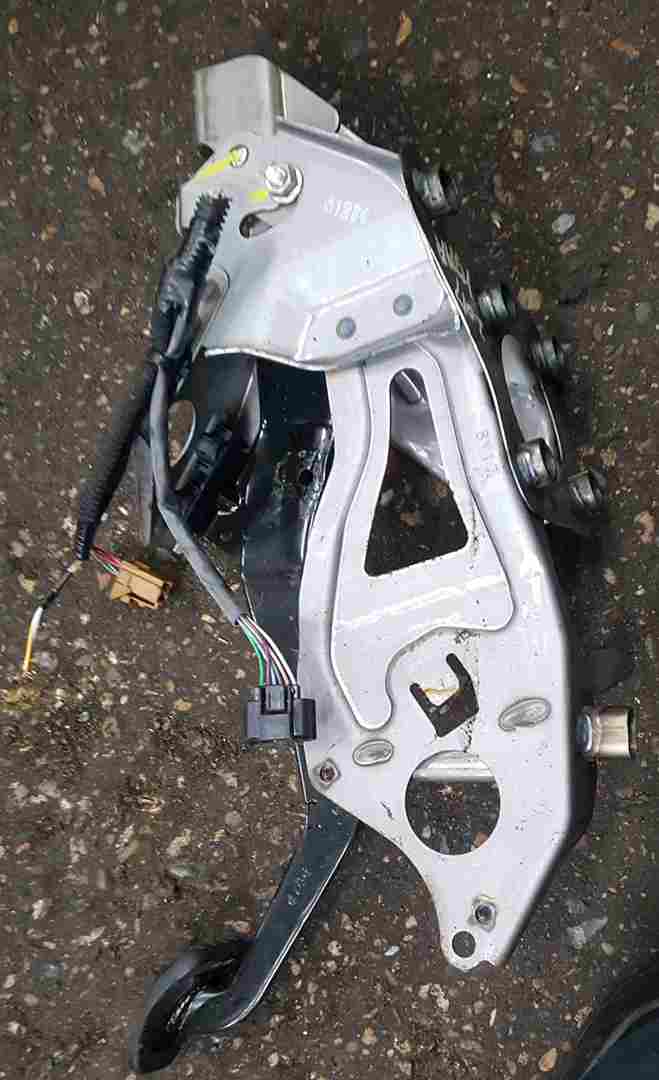 Thumb 2 Renault Kadjar 2015-2021 Brake Pedal Mechanism