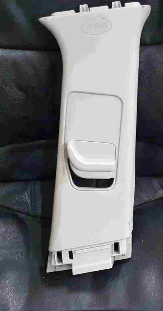Renault Kadjar 2015-2021 Drivers OS B Pillar Seat Belt Trim 156088071
