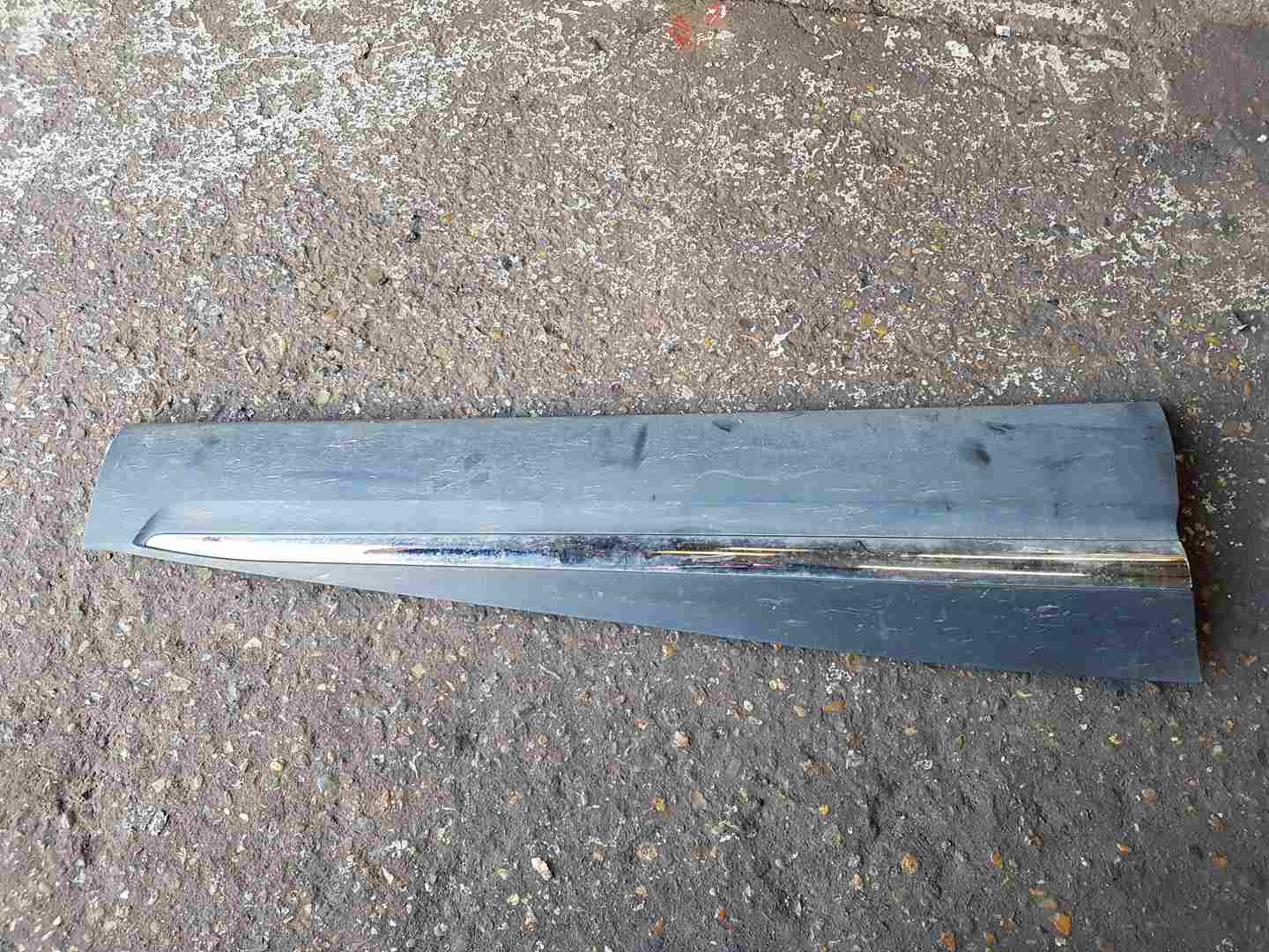 Renault Kadjar 2015-2021 Drivers OSF Front Door Moulding Trim