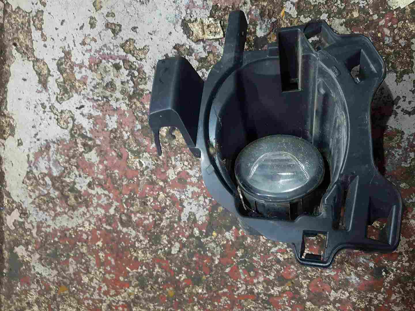 Thumb 2 Renault Kadjar 2015-2021 Drivers OSF Front FOG Light 281558707R