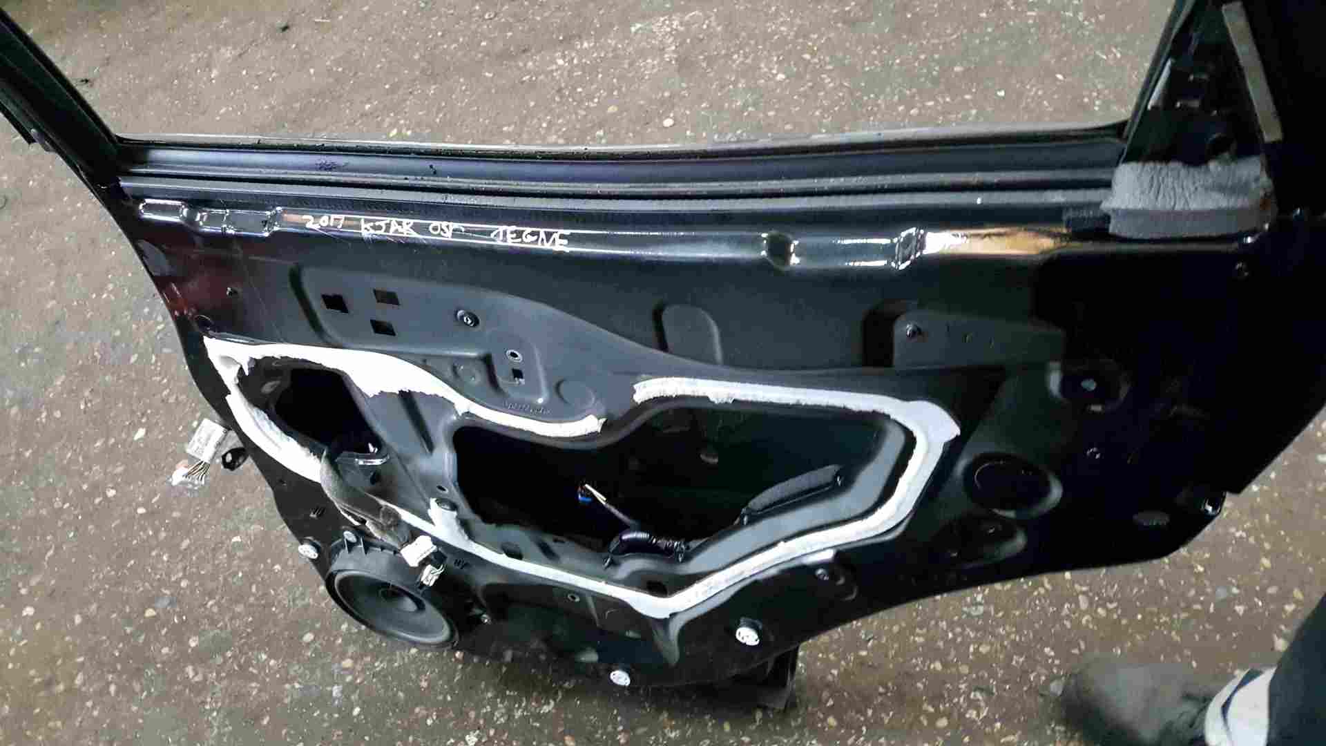 Thumb 2 Renault Kadjar 2015-2021 Drivers OSR Rear Door Black TEGNE