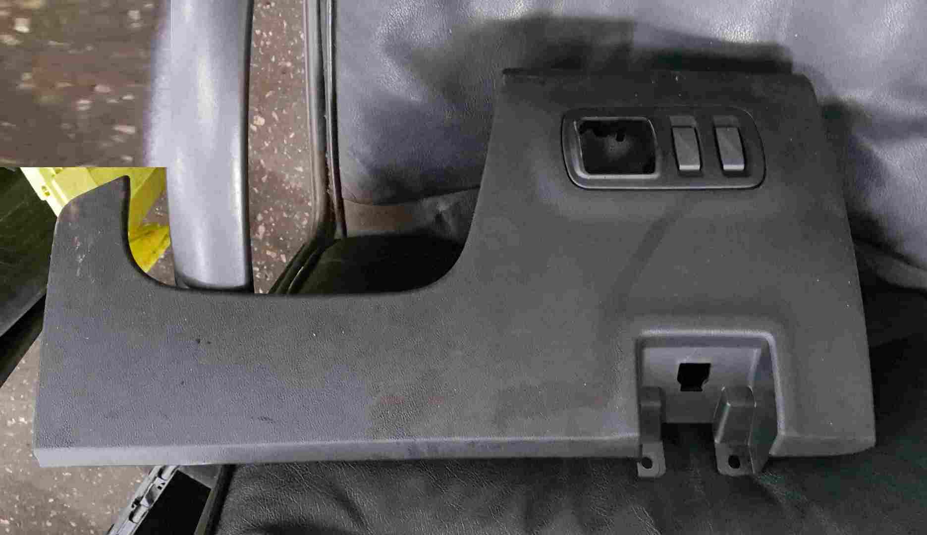 Renault Kadjar 2015-2021 Drivers Side Lower Dashboard Panel Steering Trim