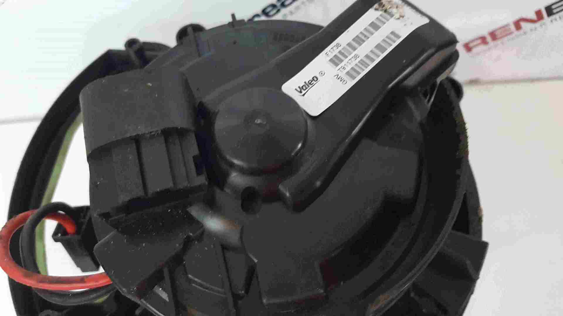 Thumb 2 Renault Kadjar 2015-2021 Heater Blower Motor Fan Broken Side