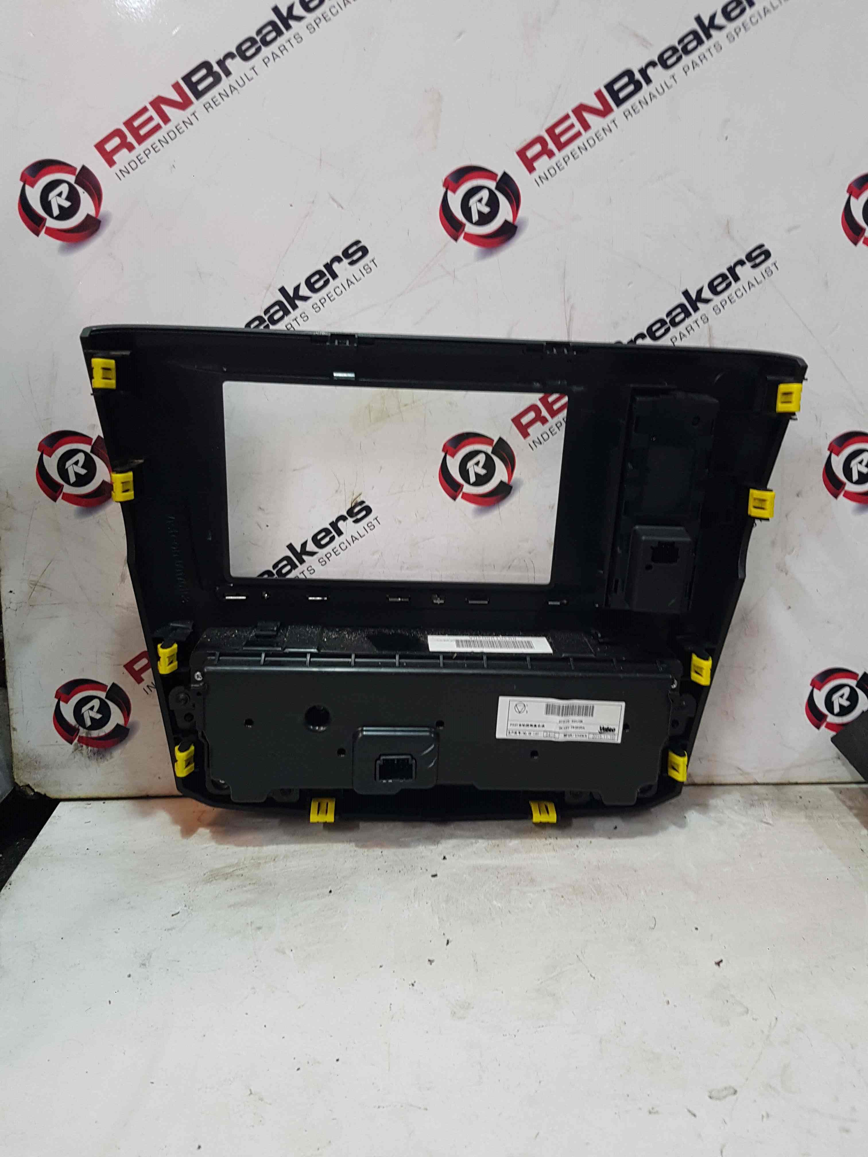 Thumb 8 Renault Kadjar 2015-2021 Heater Controls Climate Control Surround Lane Parking