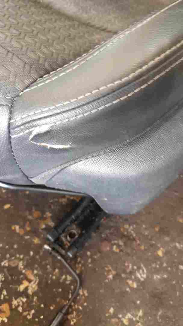 Thumb 5 Renault Kadjar 2015-2021 Passenger NSF Front Chair Seat half leather