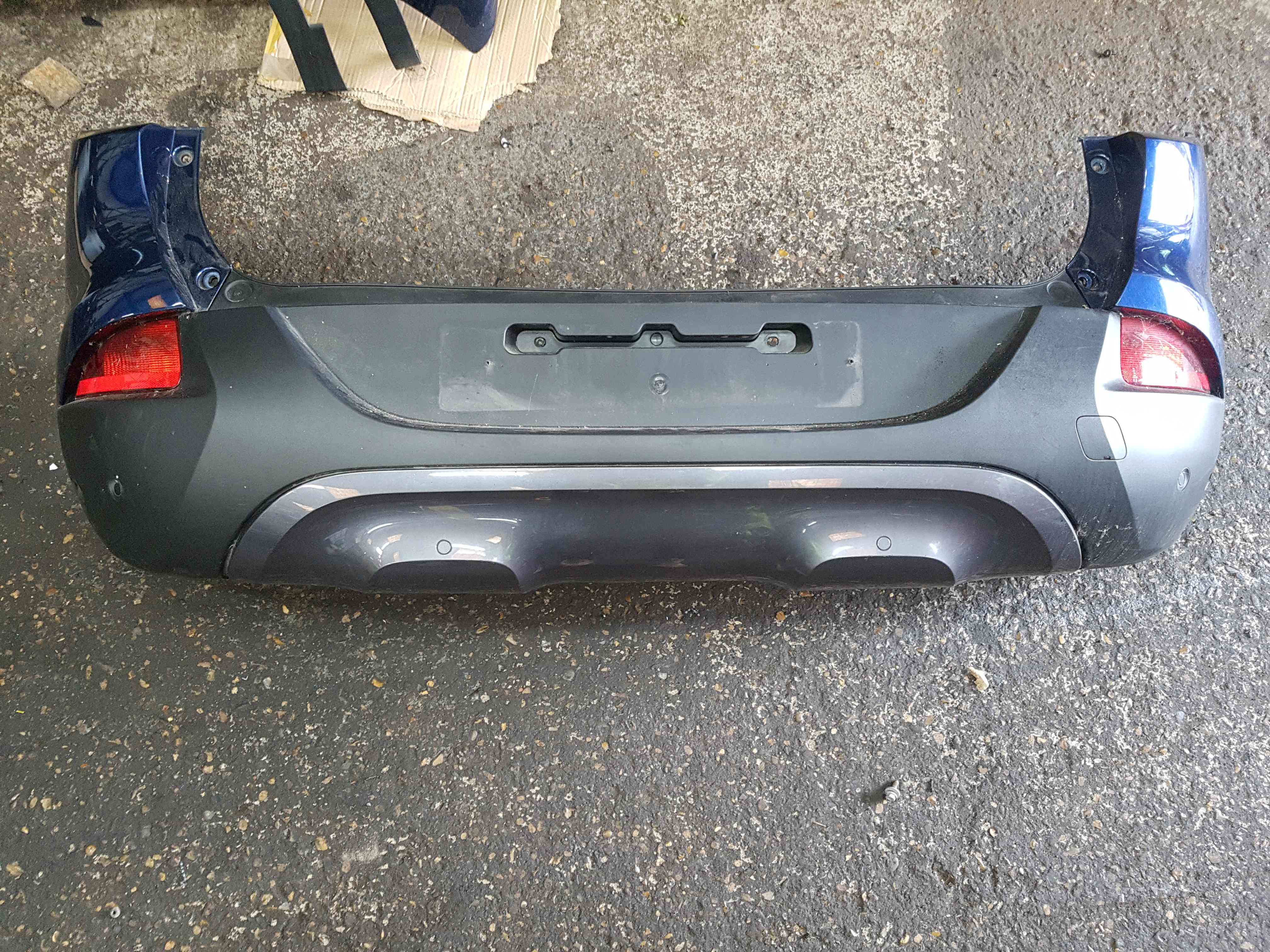Renault Kadjar 2015-2021 Rear Bumper Blue Terpr Reverse Sensors