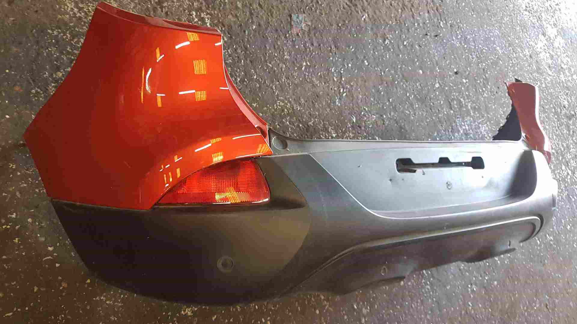 Thumb 3 Renault Kadjar 2015-2021 Rear Bumper RED Tennp + Reverse Sensor