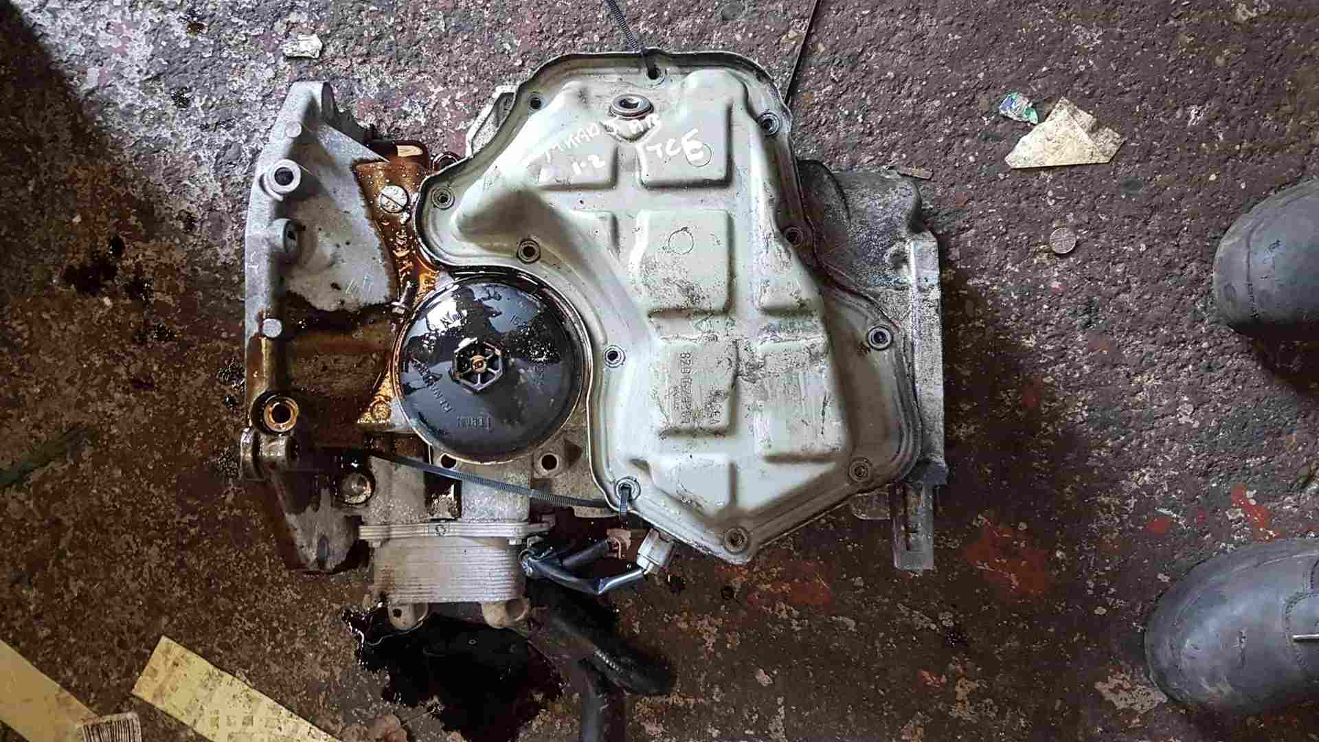 Thumb 3 Renault Kadjar MK1 2015-2018 1.2 tce Engine OIL Sump PAN 8201629351