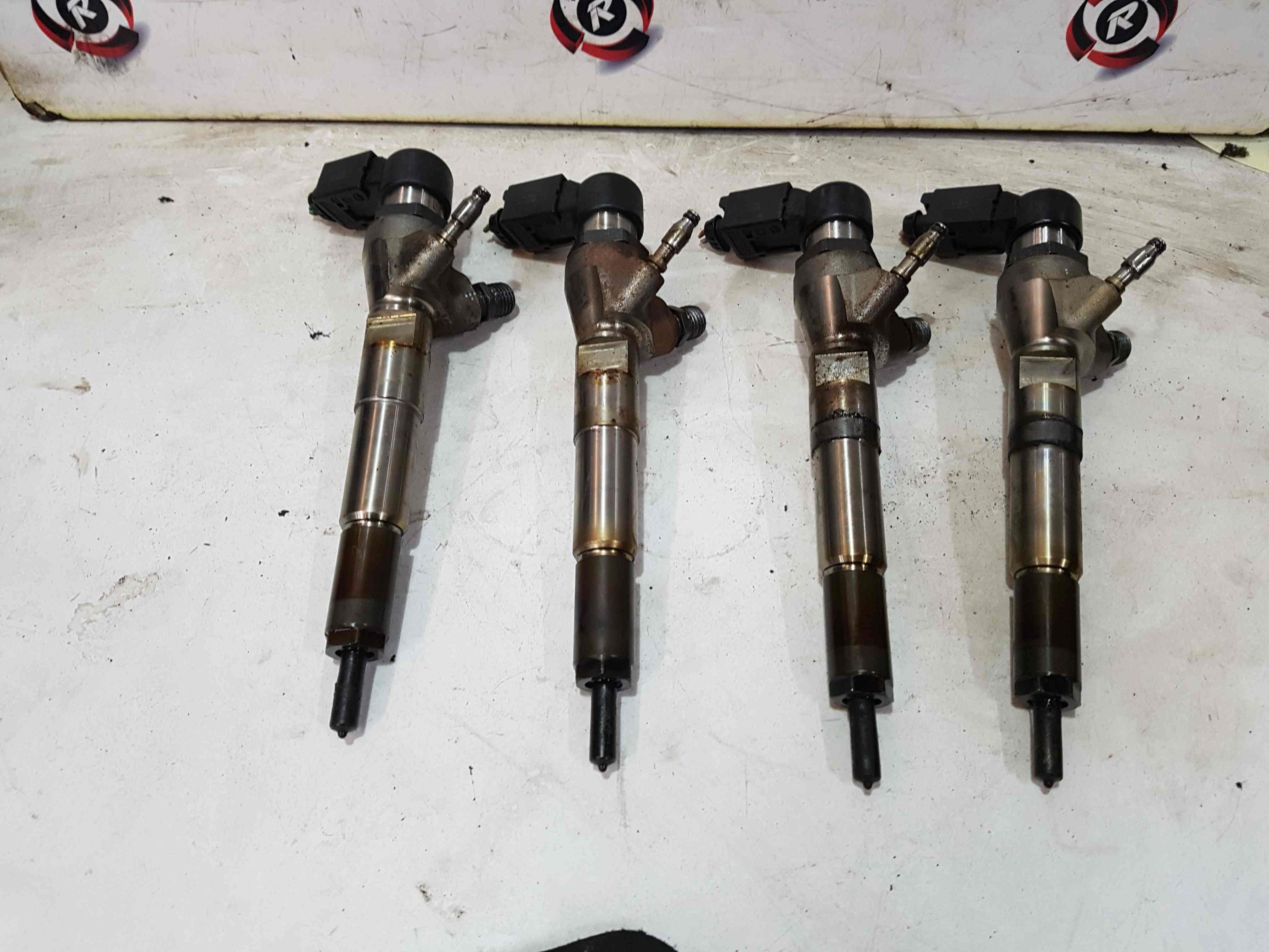 Renault Kadjar MK1 2015-2018 1.5 DCI Diesel Fuel Injectors SET X4 166006212R