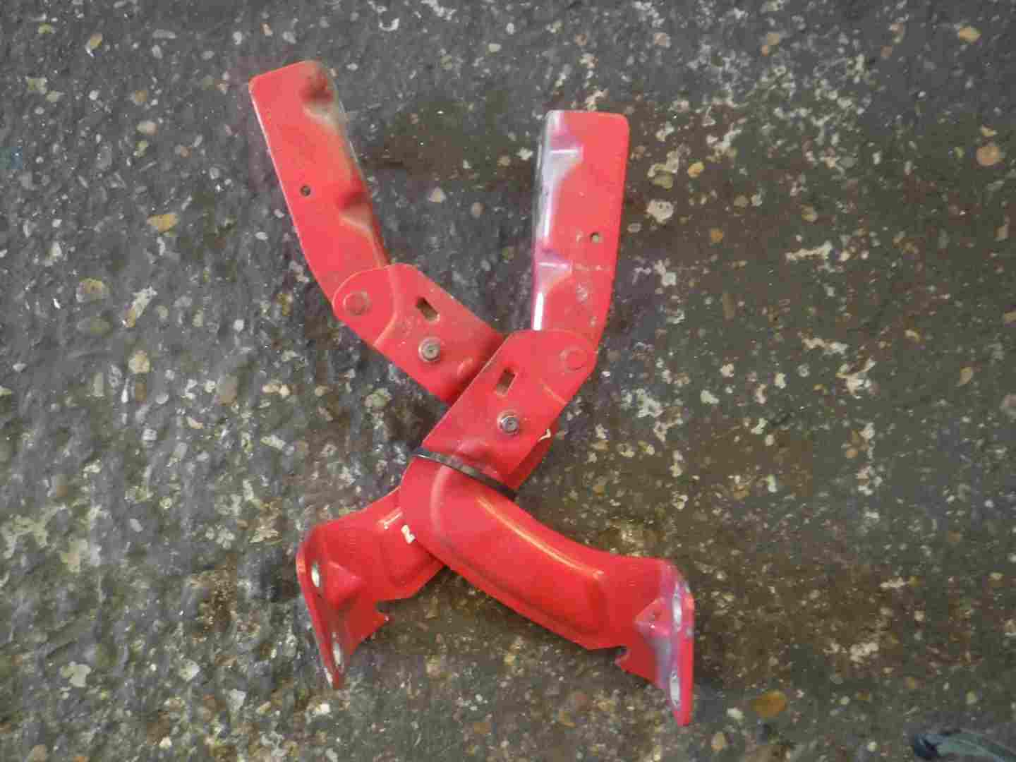 Renault Kangoo 1993-2007 Front Bonnet Hinges Red CMC74 15507024056