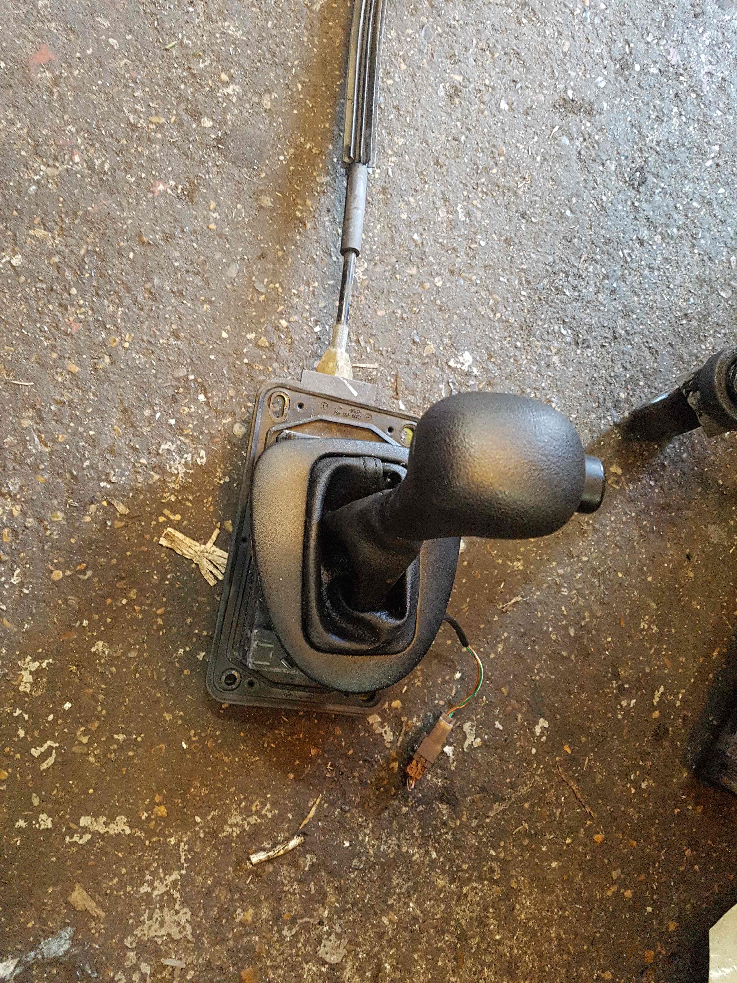 Renault Kangoo 1997-2007 Automatic Gearstick Selector Gaitor Linkage
