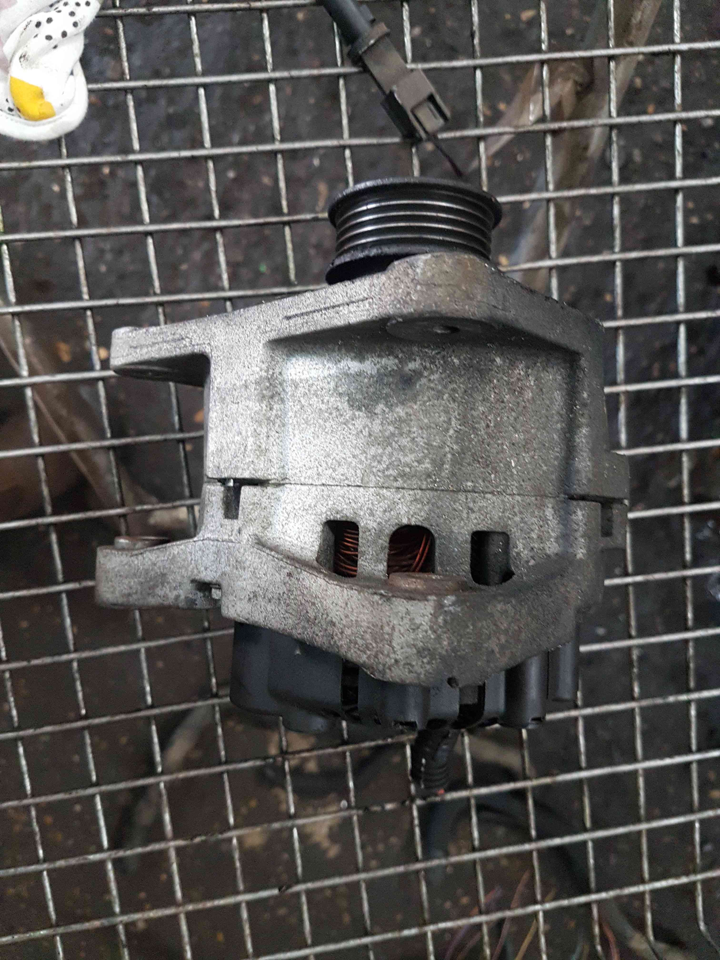 Thumb 2 Renault Kangoo 2003-2007 1.5 DCI Alternator K9K 702
