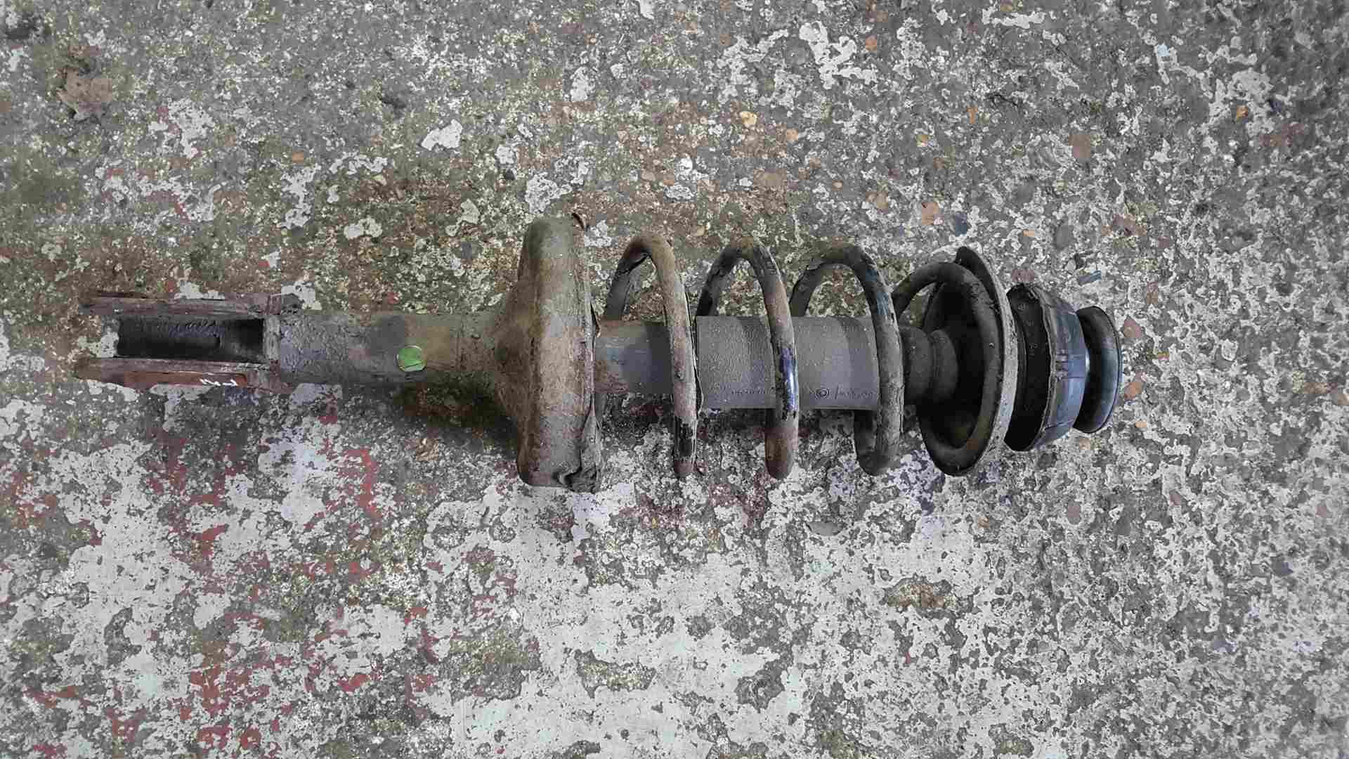 Renault Kangoo 2003-2007 1.5 DCi Passenger NSF Front Spring Suspension Leg