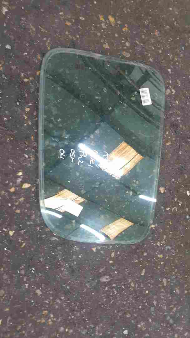 Thumb 2 Renault Kangoo 2003-2007 Drivers OSR Rear Window Glass