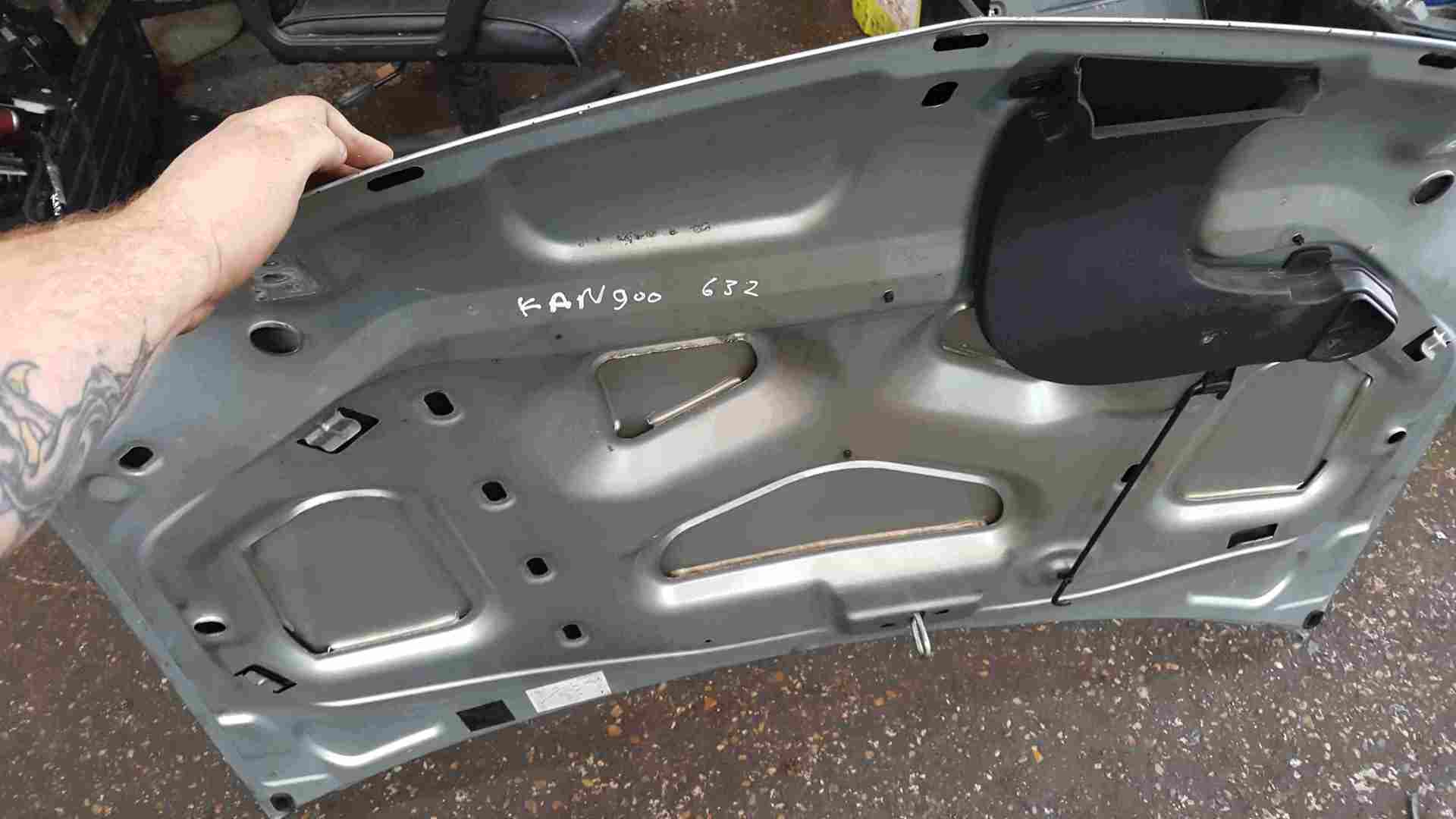Thumb 3 Renault Kangoo 2003-2007 Front Bonnet Silver 632