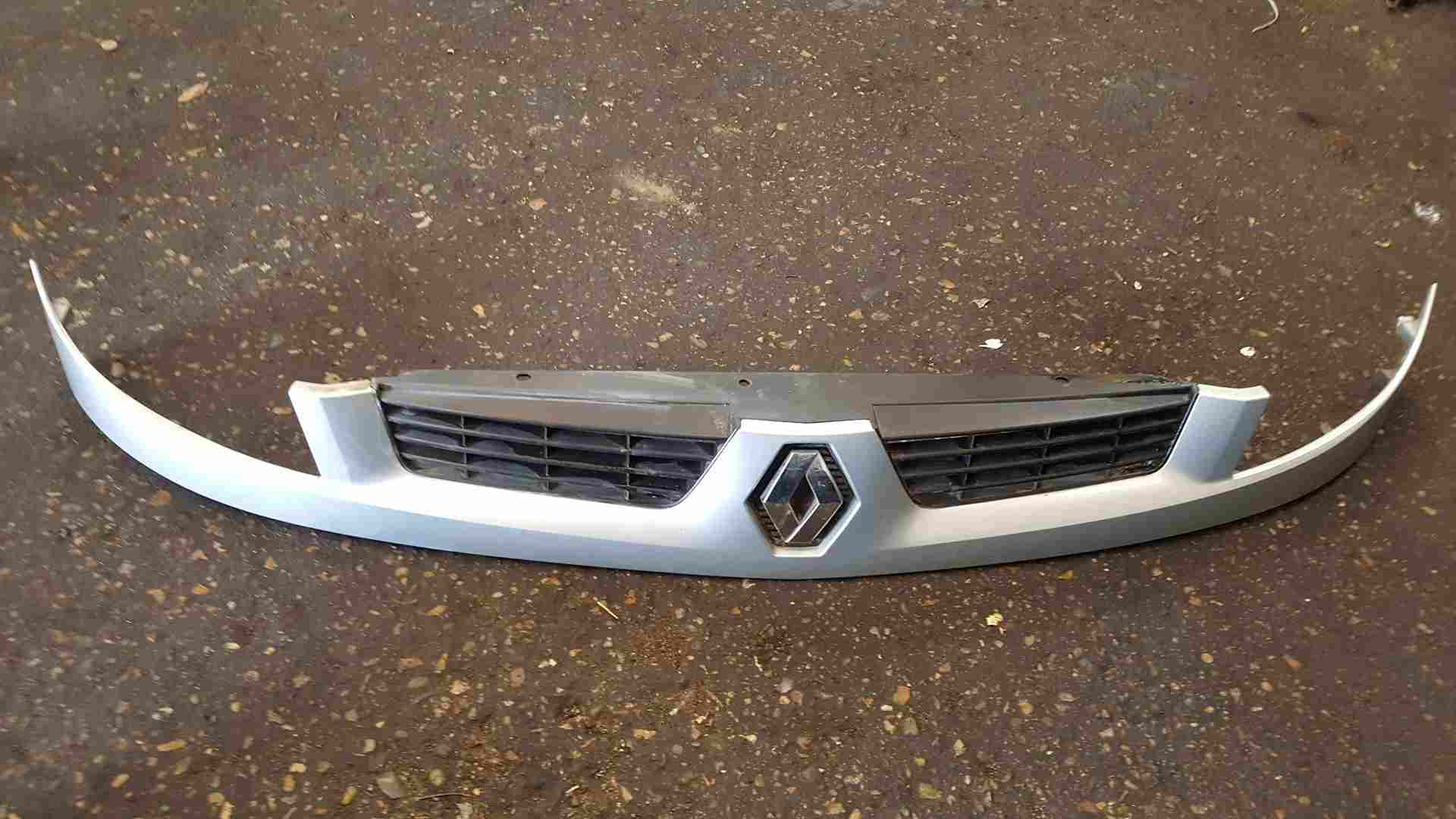 Thumb 7 Renault Kangoo 2003-2007 Front Bumper Upper Grill Insert Panel Silver Teb64