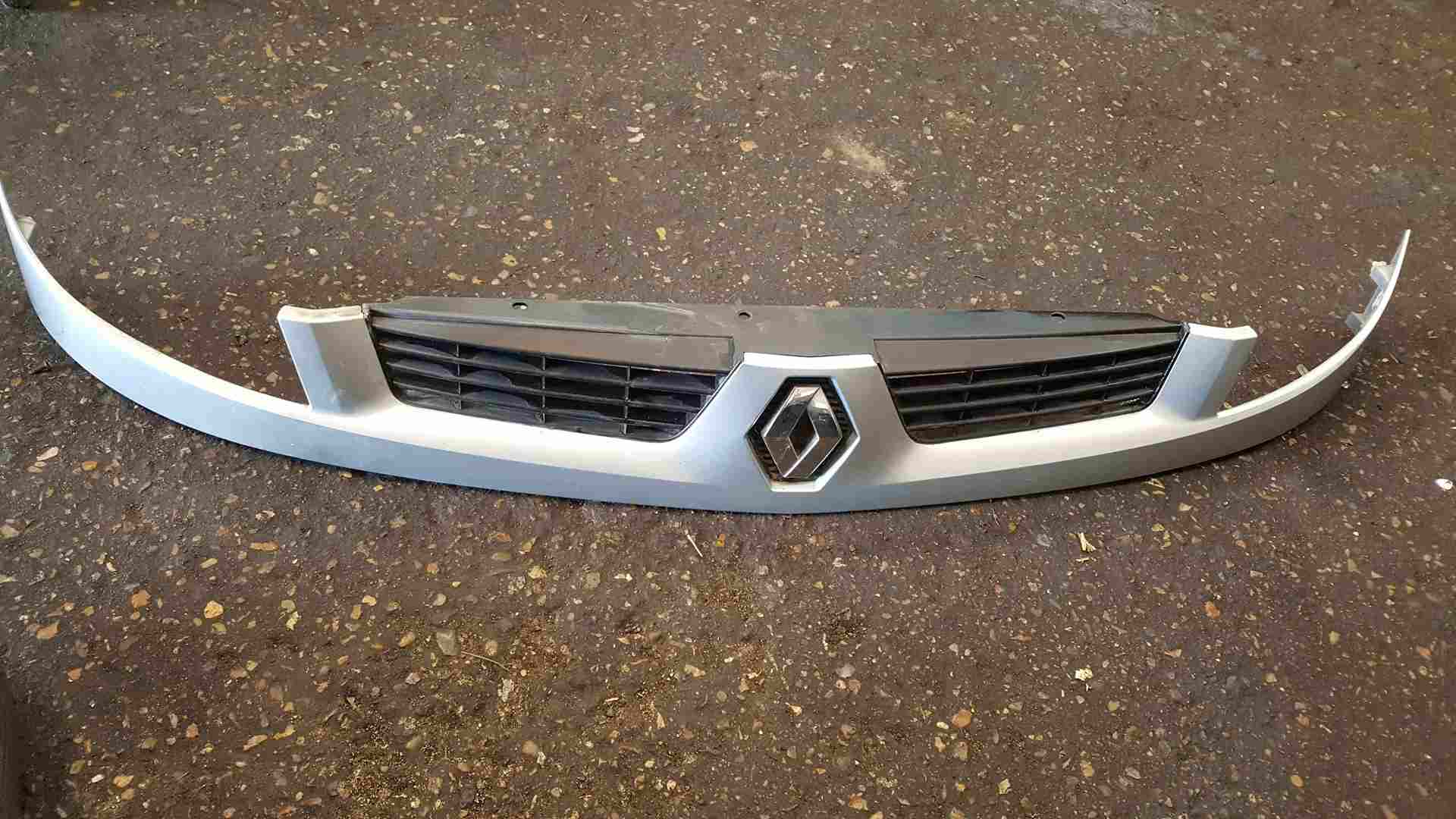 Renault Kangoo 2003-2007 Front Bumper Upper Grill Insert Panel Silver Teb64
