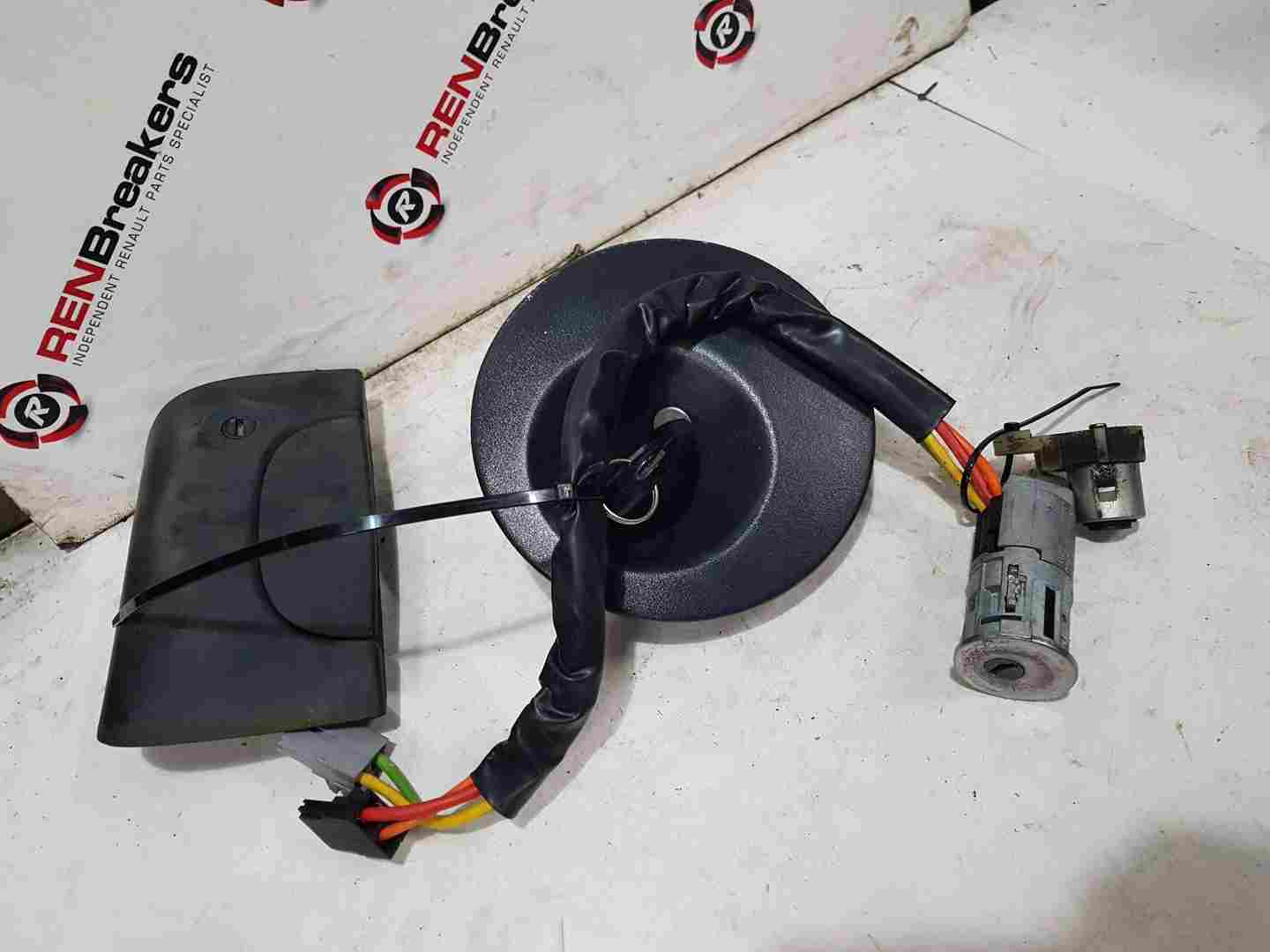 Thumb 2 Renault Kangoo 2003-2007 Ignition Barrel Lock SET Petrol CAP Handle + KEY