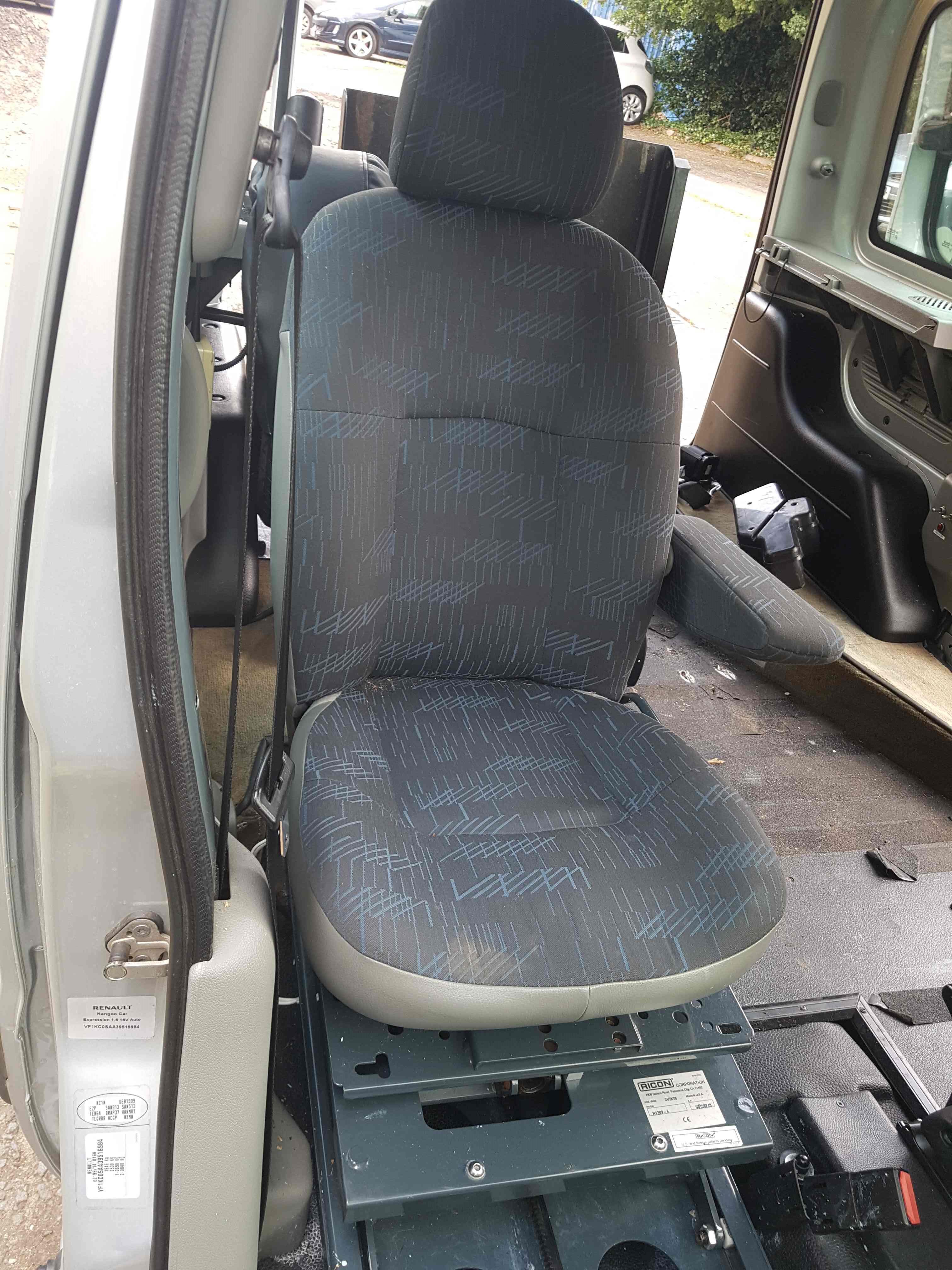 Thumb 6 Renault Kangoo 2003-2007 MPV Drivers OSF Front Chair Electric Swivel
