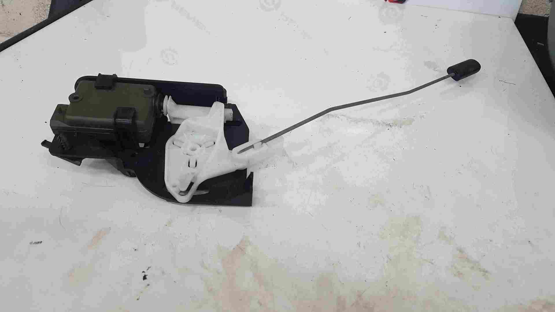 Thumb 2 Renault Kangoo 2003-2007 Passenger NS Sliding Door Lock Mechanism 8200219541